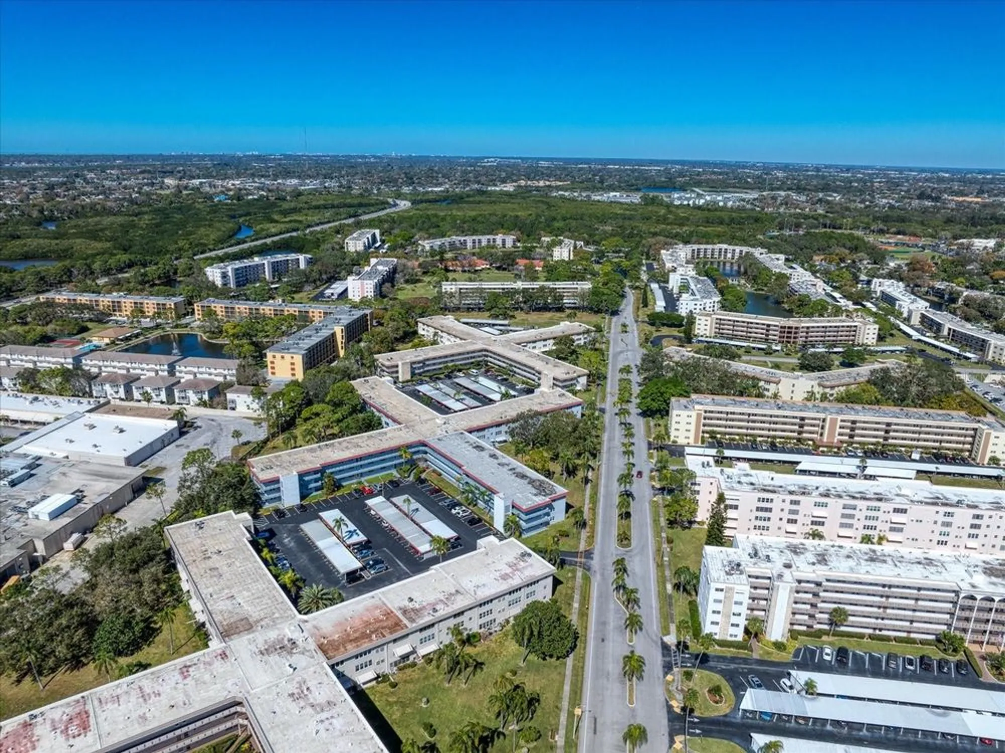 Property Slideshow image 20 of 34 | 2466 ecuadorian way 38, Clearwater, FL, 33763