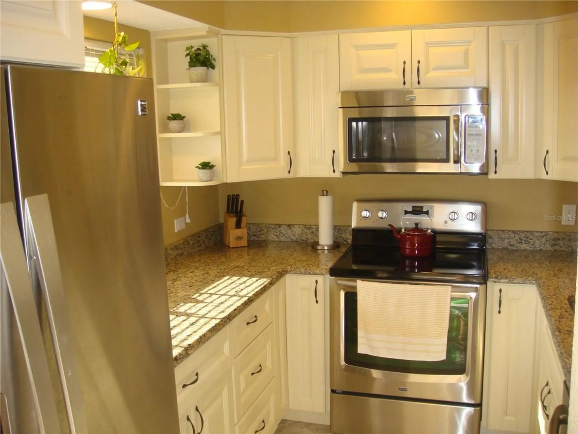 Property Slideshow image 23 of 33 | 19029 us highway 19 n apt 6-13, Clearwater, FL, 33764