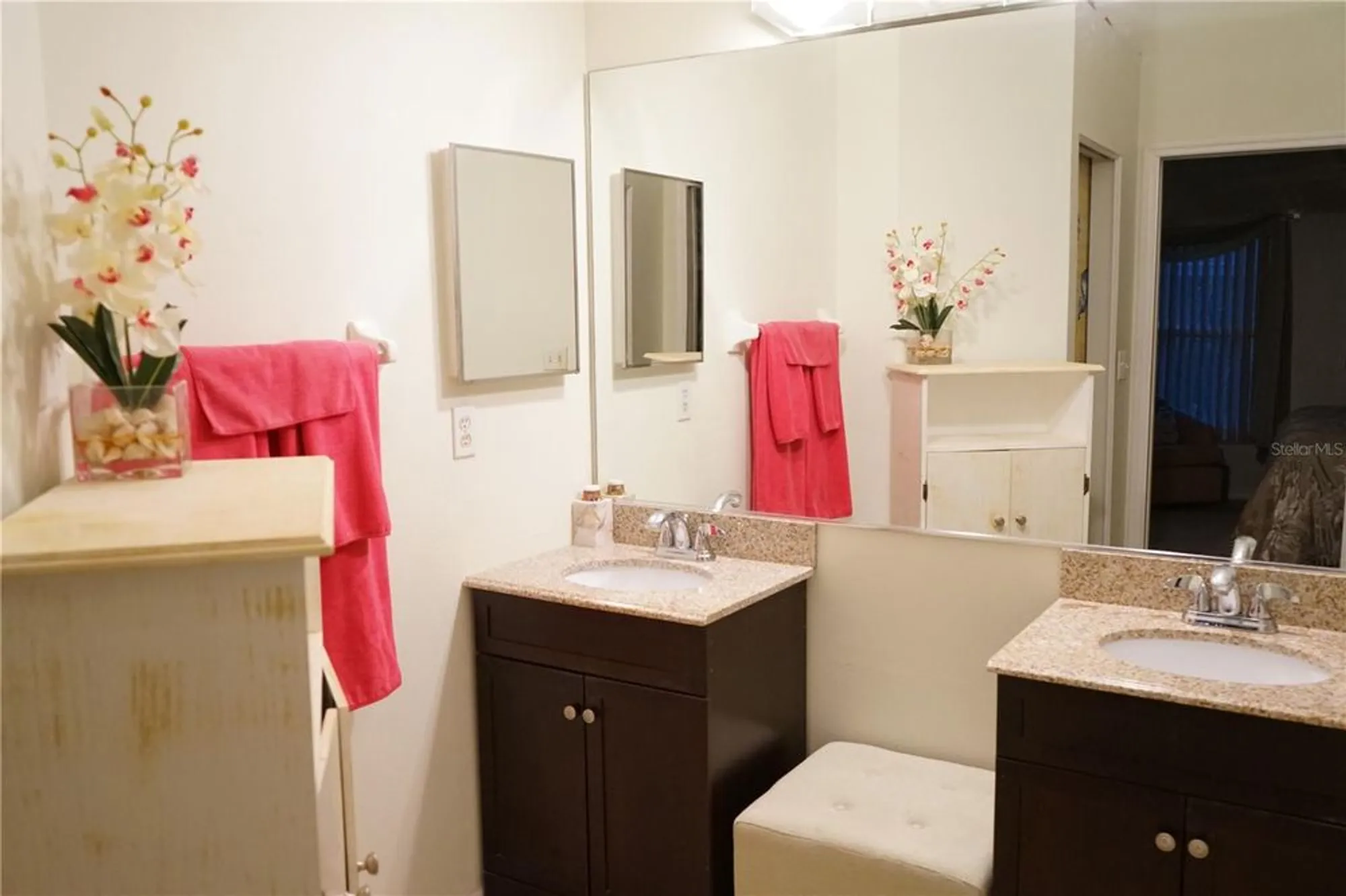 Property Slideshow image 17 of 37 | 2320 marksmen ct # 205, Sun City Center, FL, 33573
