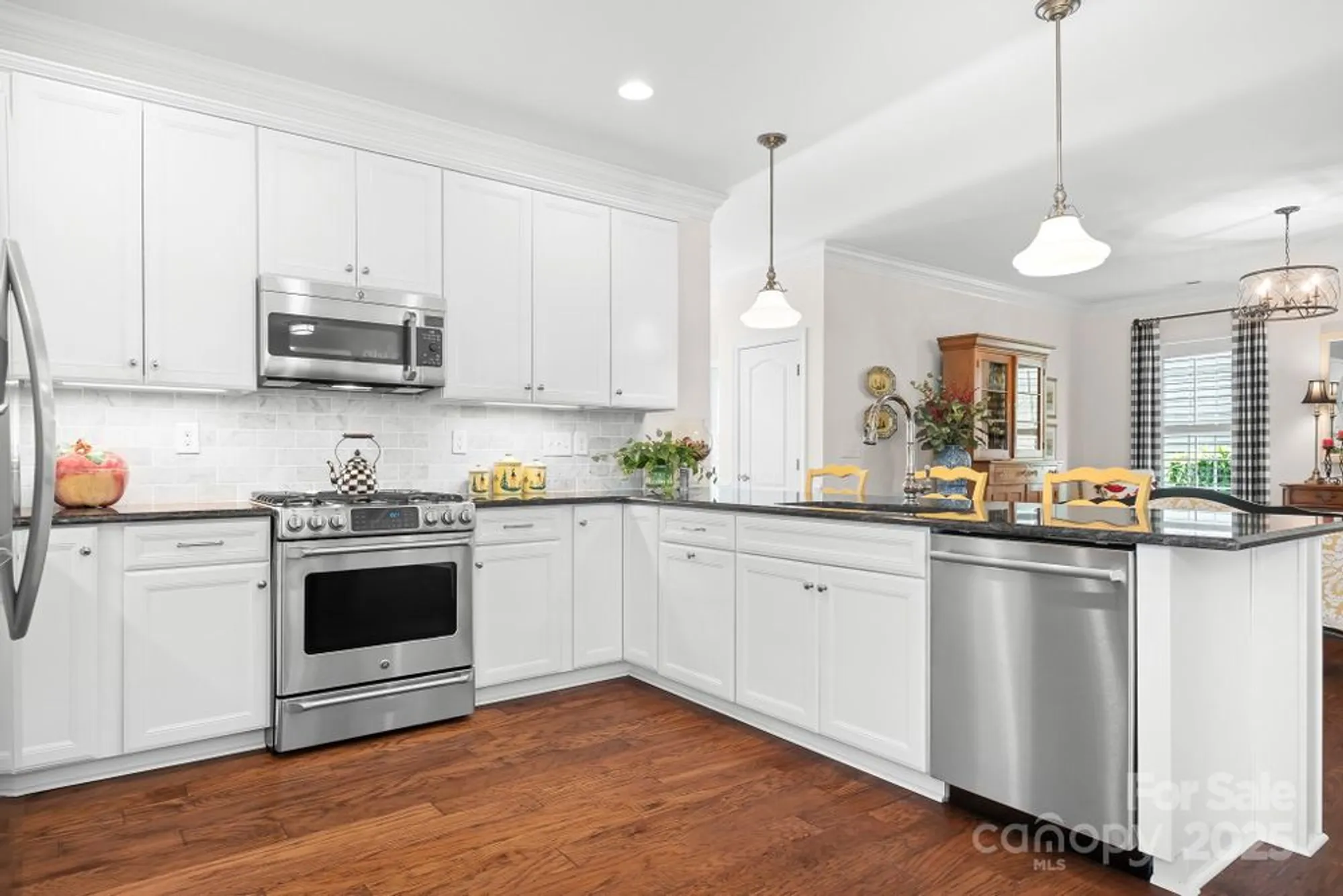 Property Slideshow image 16 of 42 | 11715 meetinghouse dr, Cornelius, NC, 28031