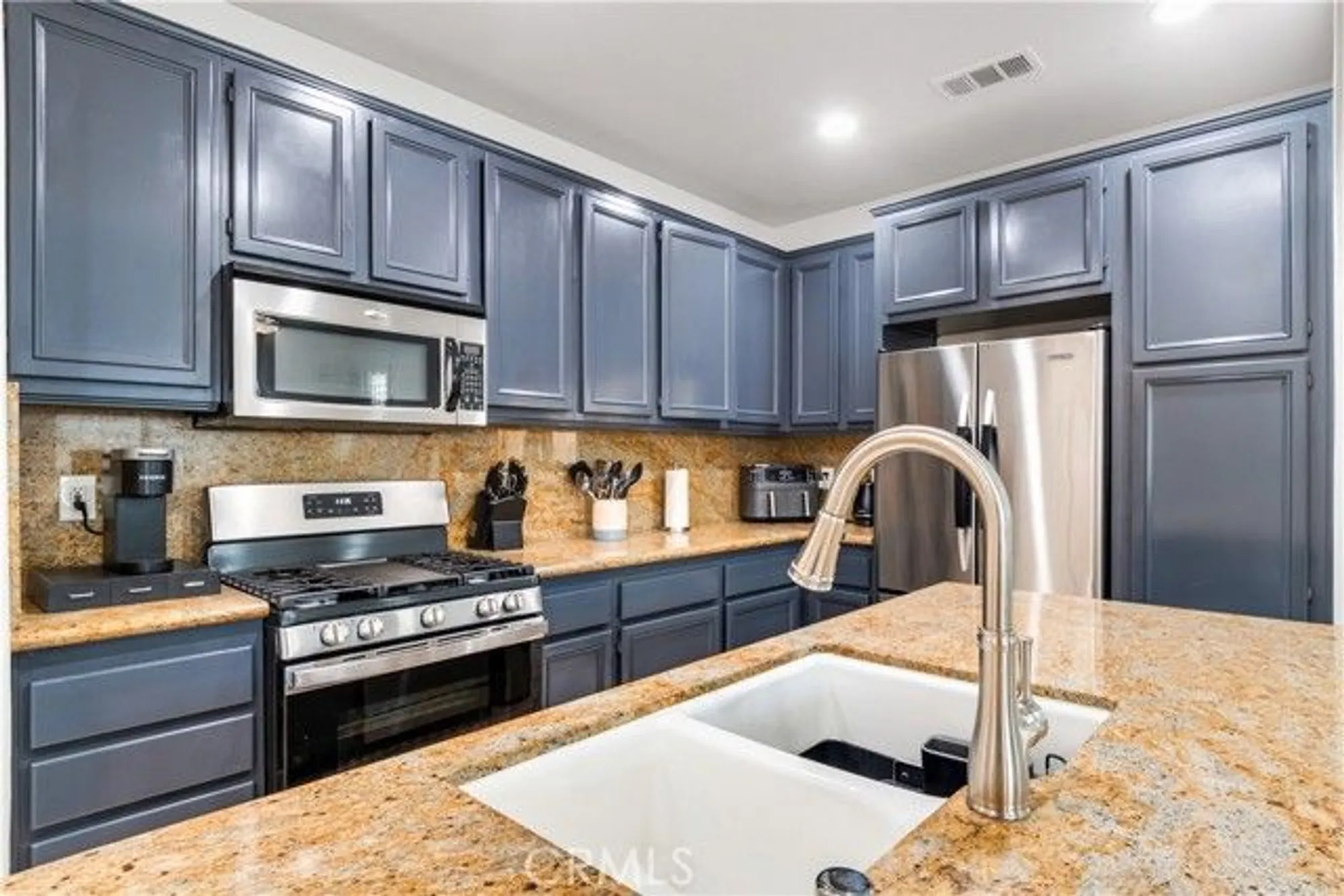 Property Slideshow image 7 of 38 | 4313 owens st unit 102, Corona, CA, 92883