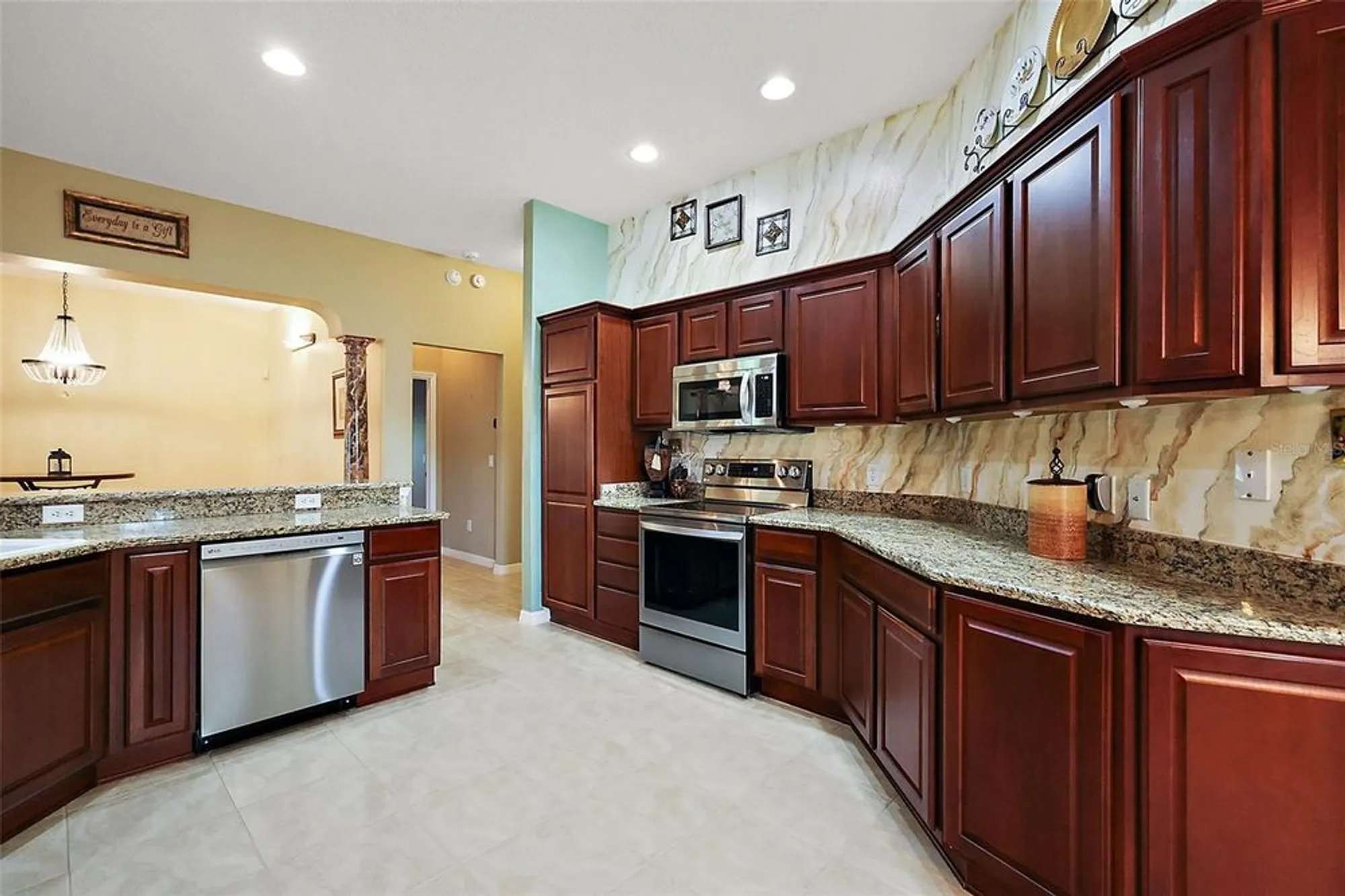 Property Slideshow image 4 of 30 | 752 maybank loop, The Villages, FL, 32162