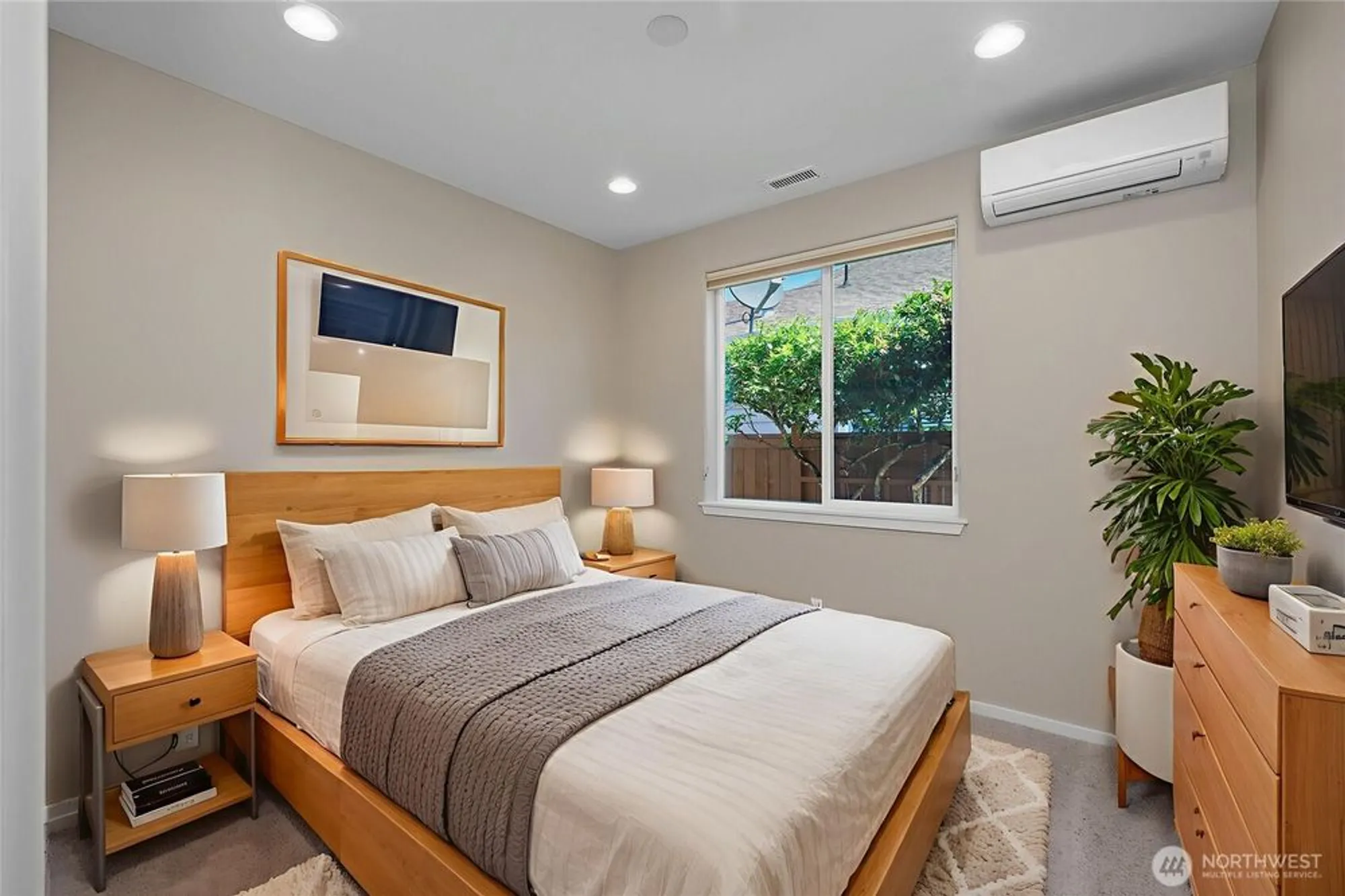 Property Slideshow image 9 of 39 | 4812 spokane st, Lacey, WA, 98516