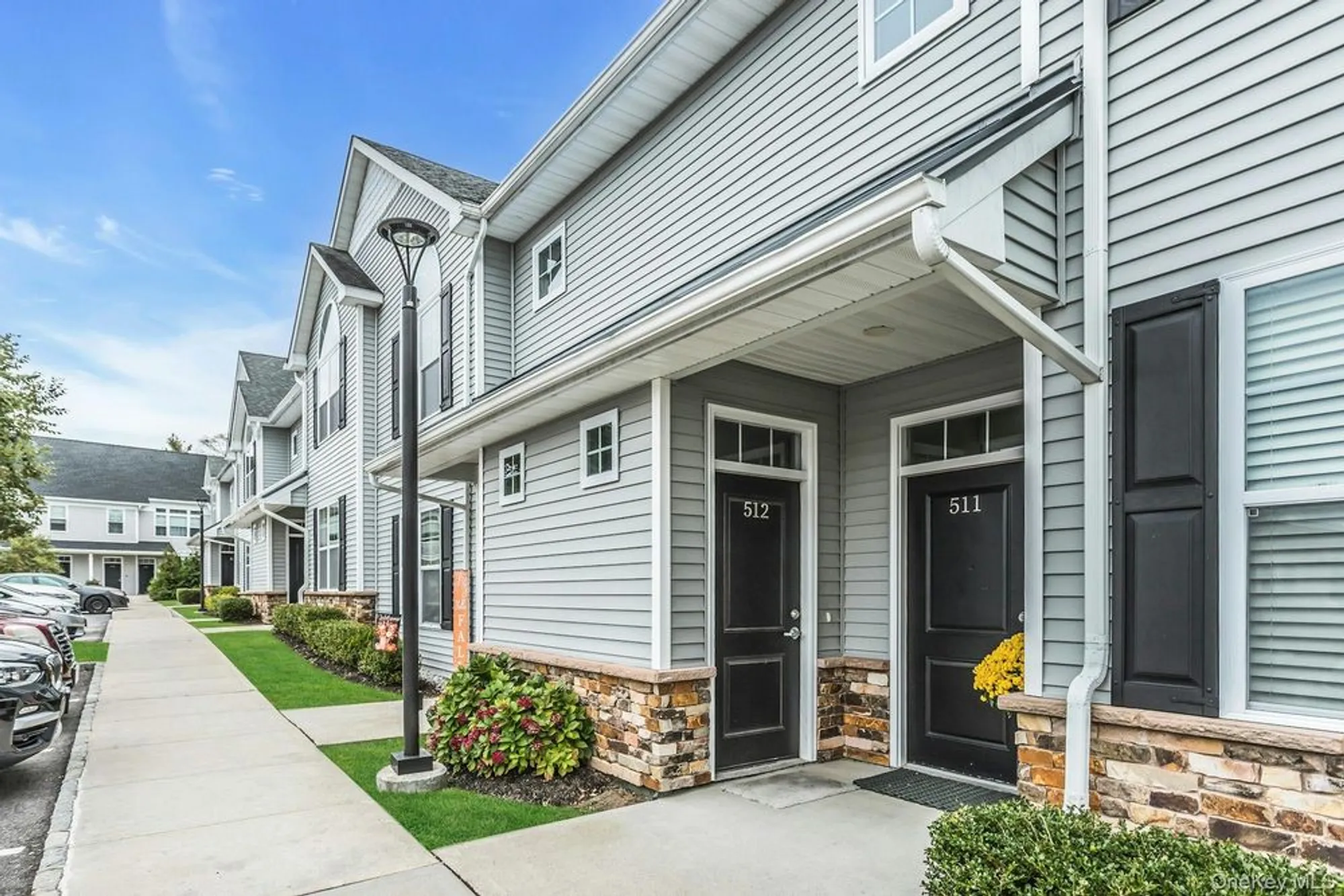 Property Slideshow image 2 of 19 | 512 breton way, Glen Cove, NY, 11542