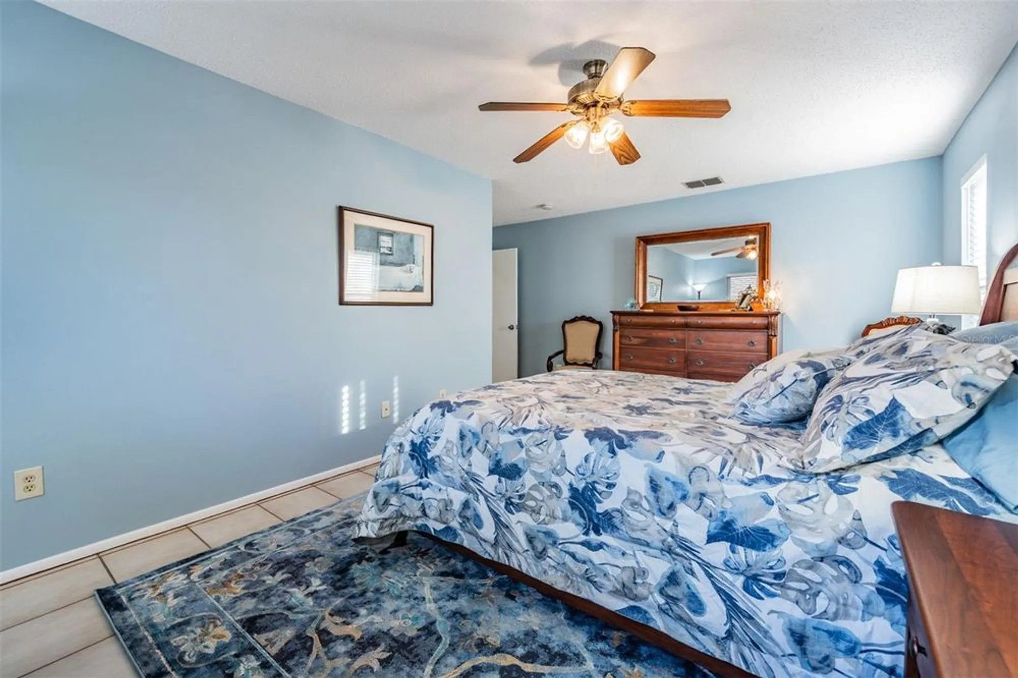 Property Slideshow image 20 of 38 | 2932 macalpin dr, Palm Harbor, FL, 34684