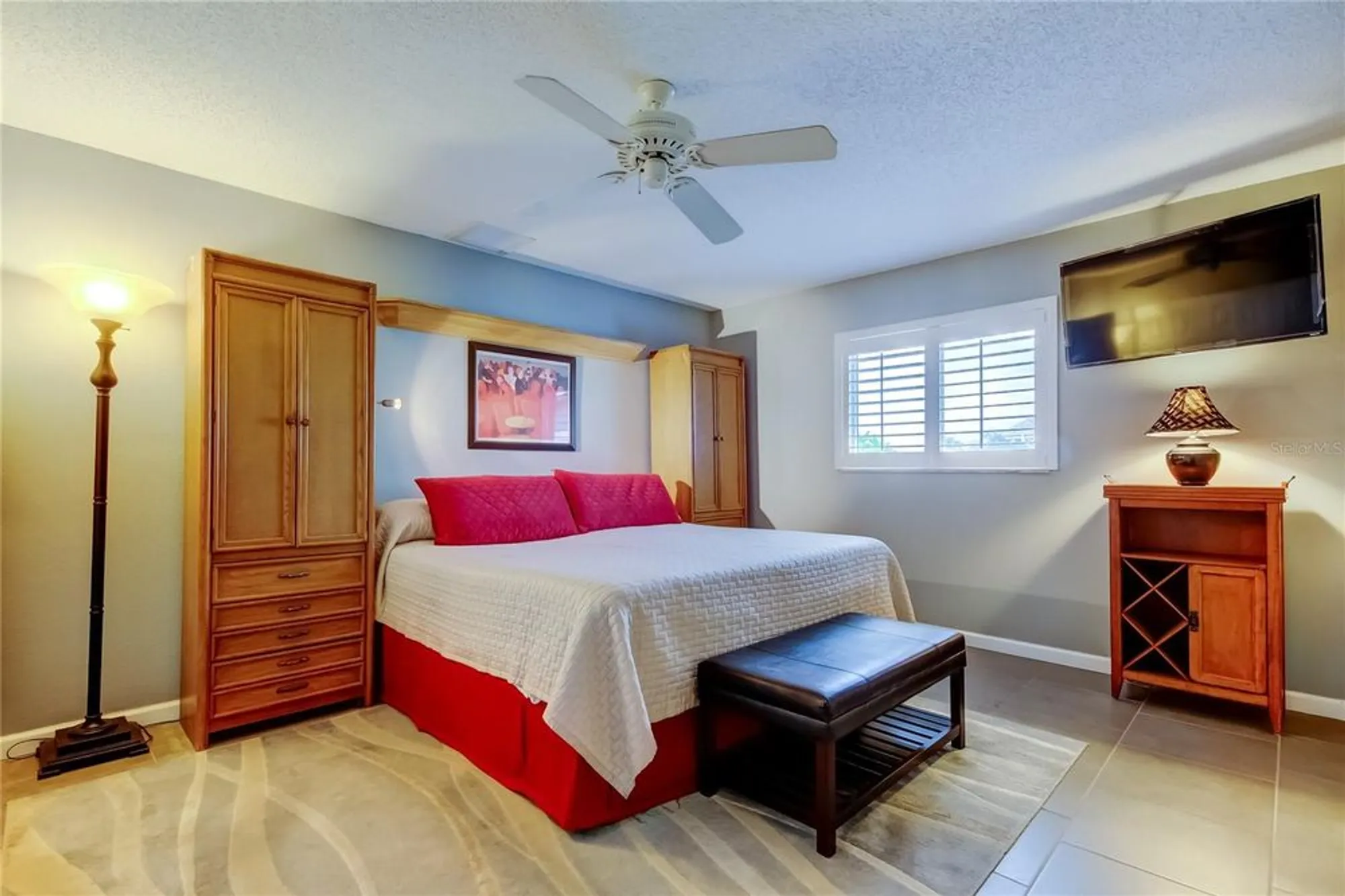 Property Slideshow image 36 of 77 | 329 club manor dr, Sun City Center, FL, 33573
