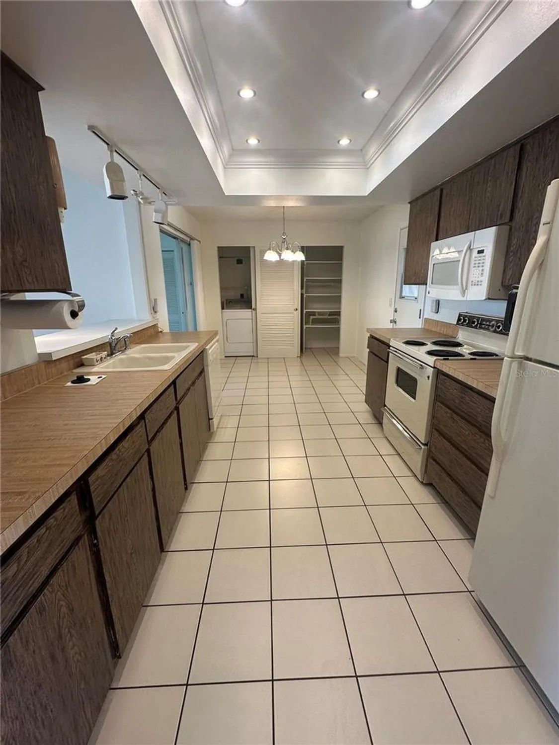 Property Slideshow image 7 of 12 | 9128 39th way, Pinellas Park, FL, 33782