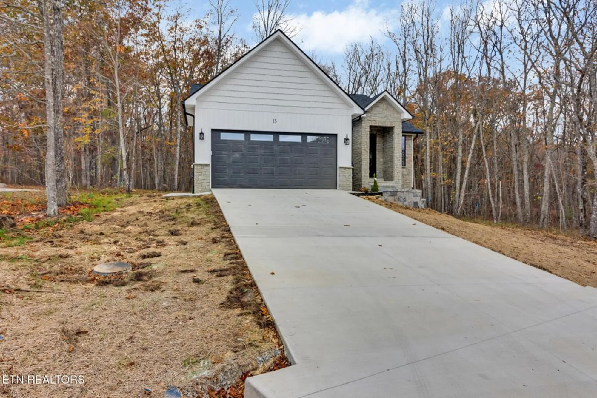 Property Slideshow image 2 of 36 | 13 norwich ter, Crossville, TN, 38558