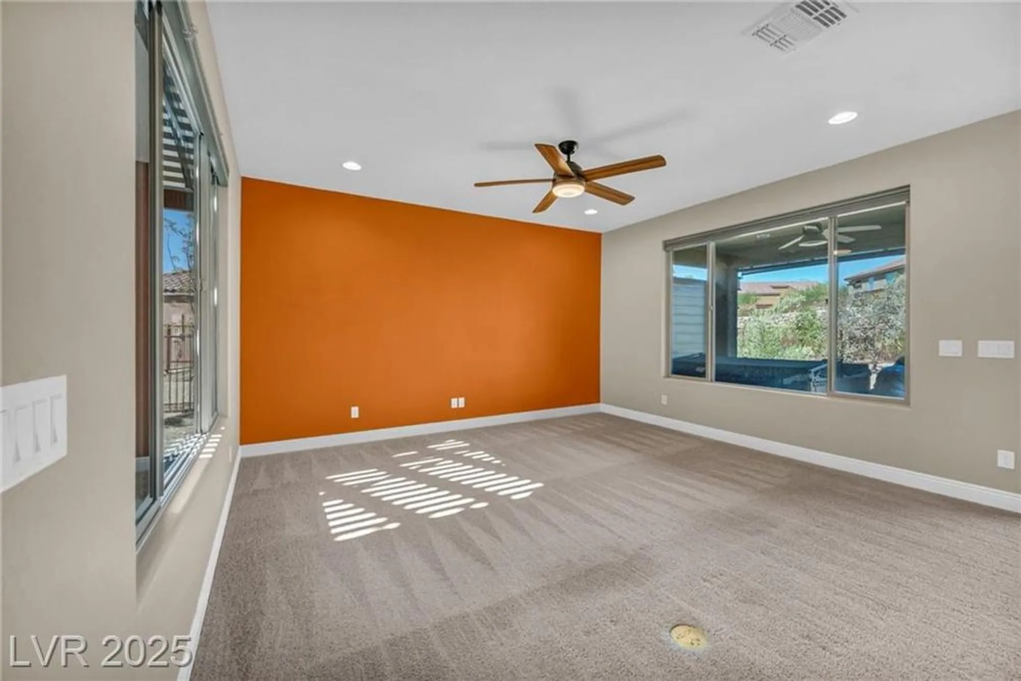 Property Slideshow image 6 of 83 | 906 majestic vw, Mesquite, NV, 89034