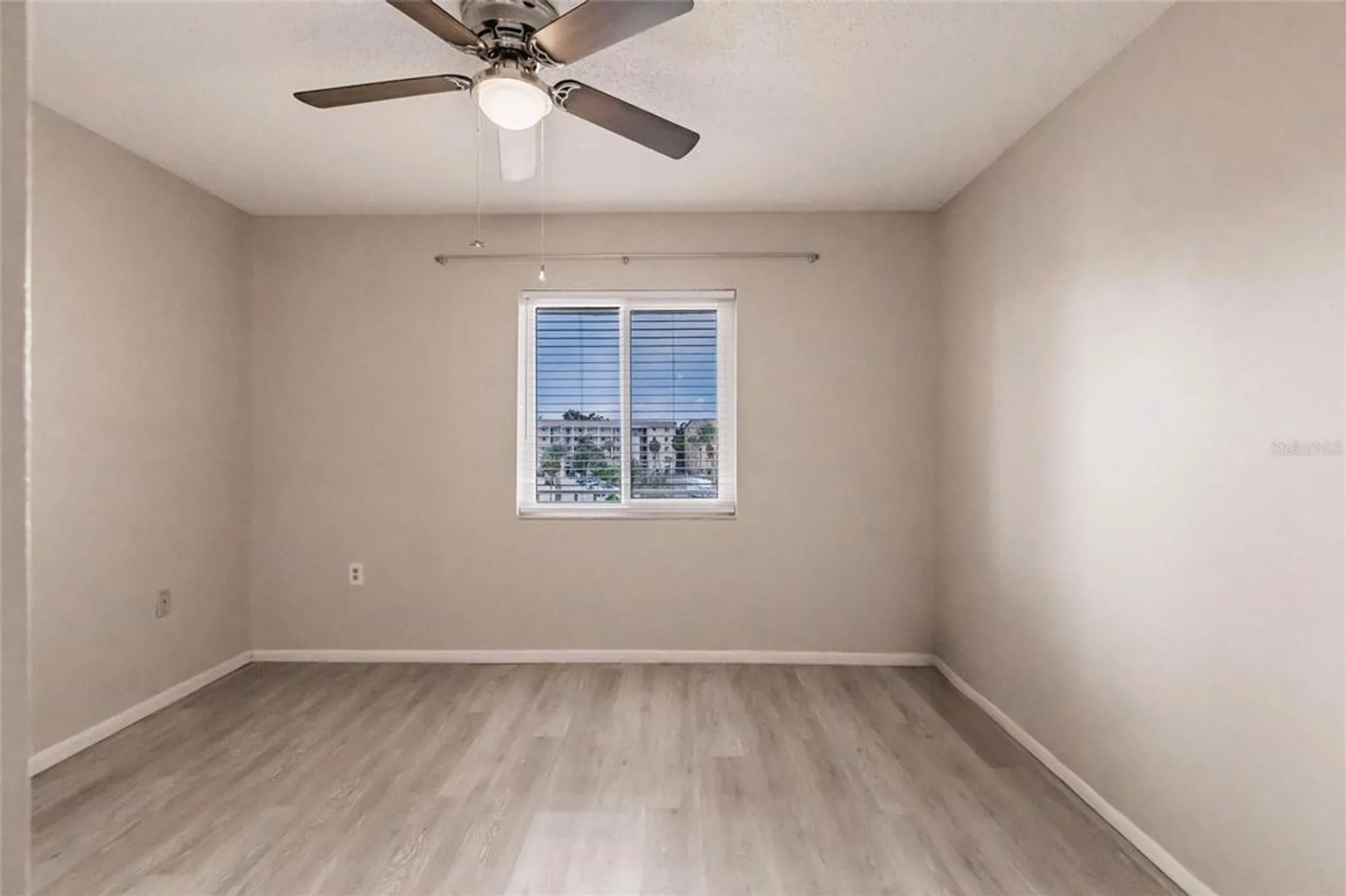 Property Slideshow image 21 of 64 | 3635 lake bayshore dr j-410, Bradenton, FL, 34205