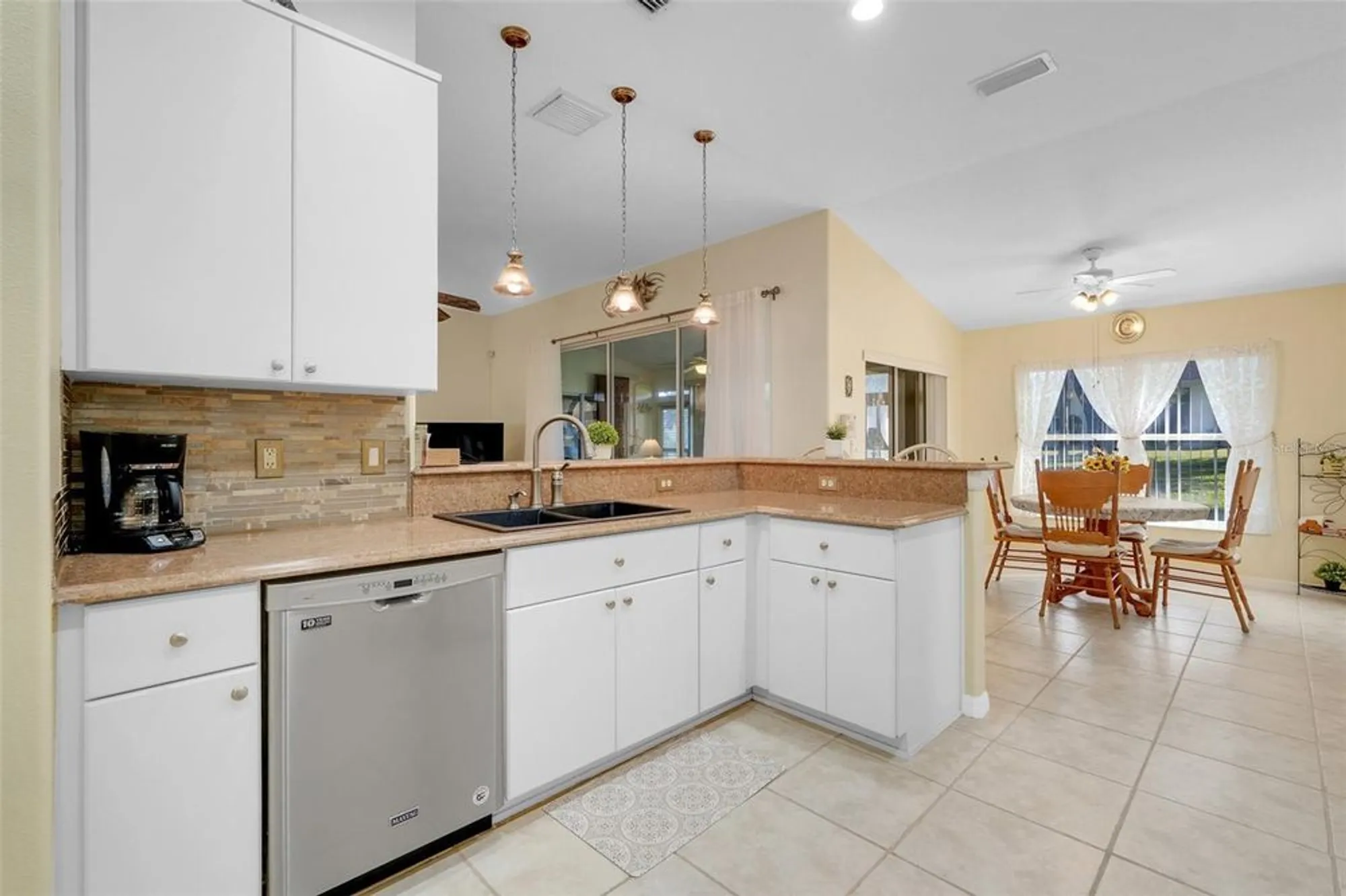 Property Slideshow image 20 of 49 | 5304 fantasy way, Leesburg, FL, 34748