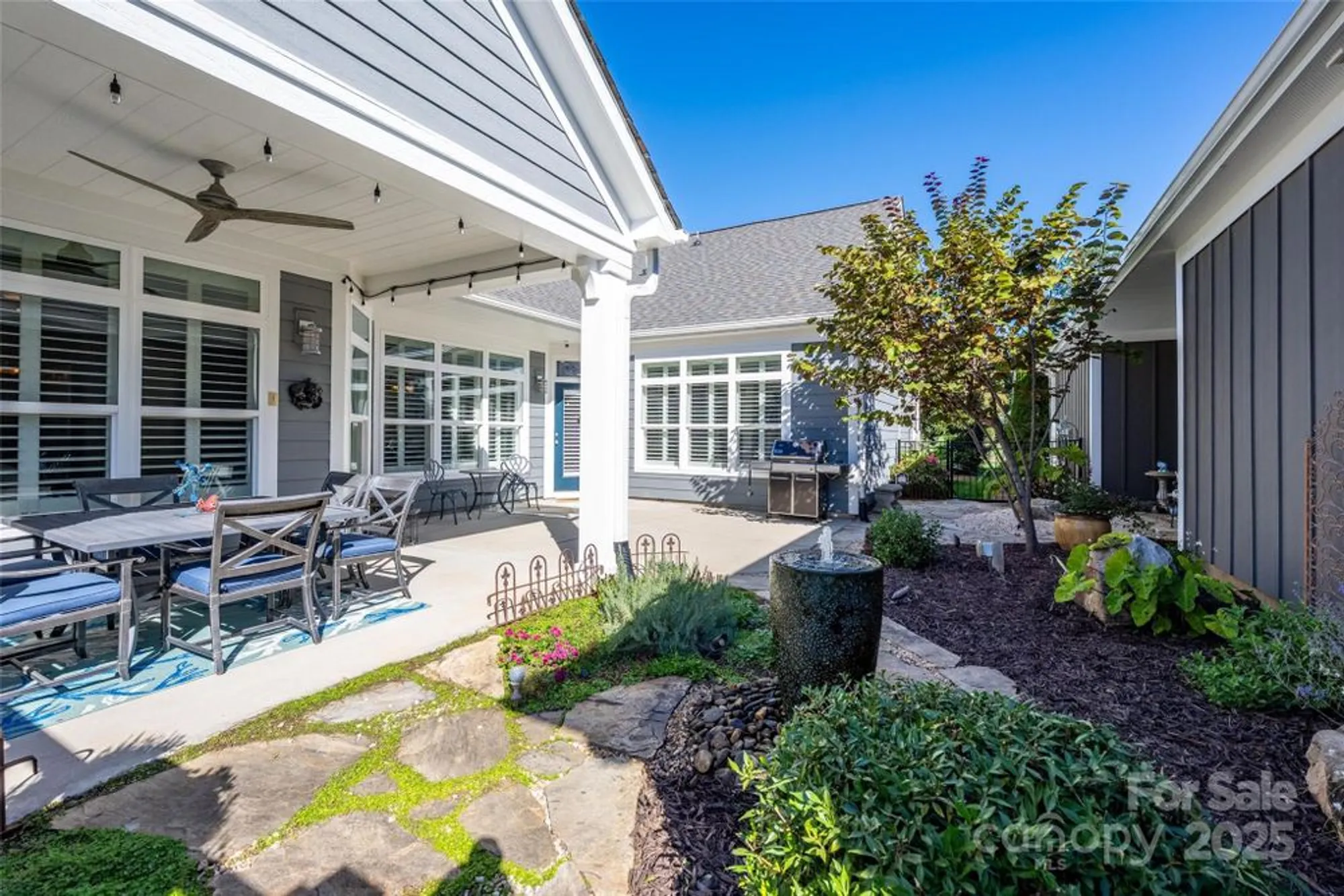 Property Slideshow image 8 of 48 | 16215 lakeside loop ln, Cornelius, NC, 28031