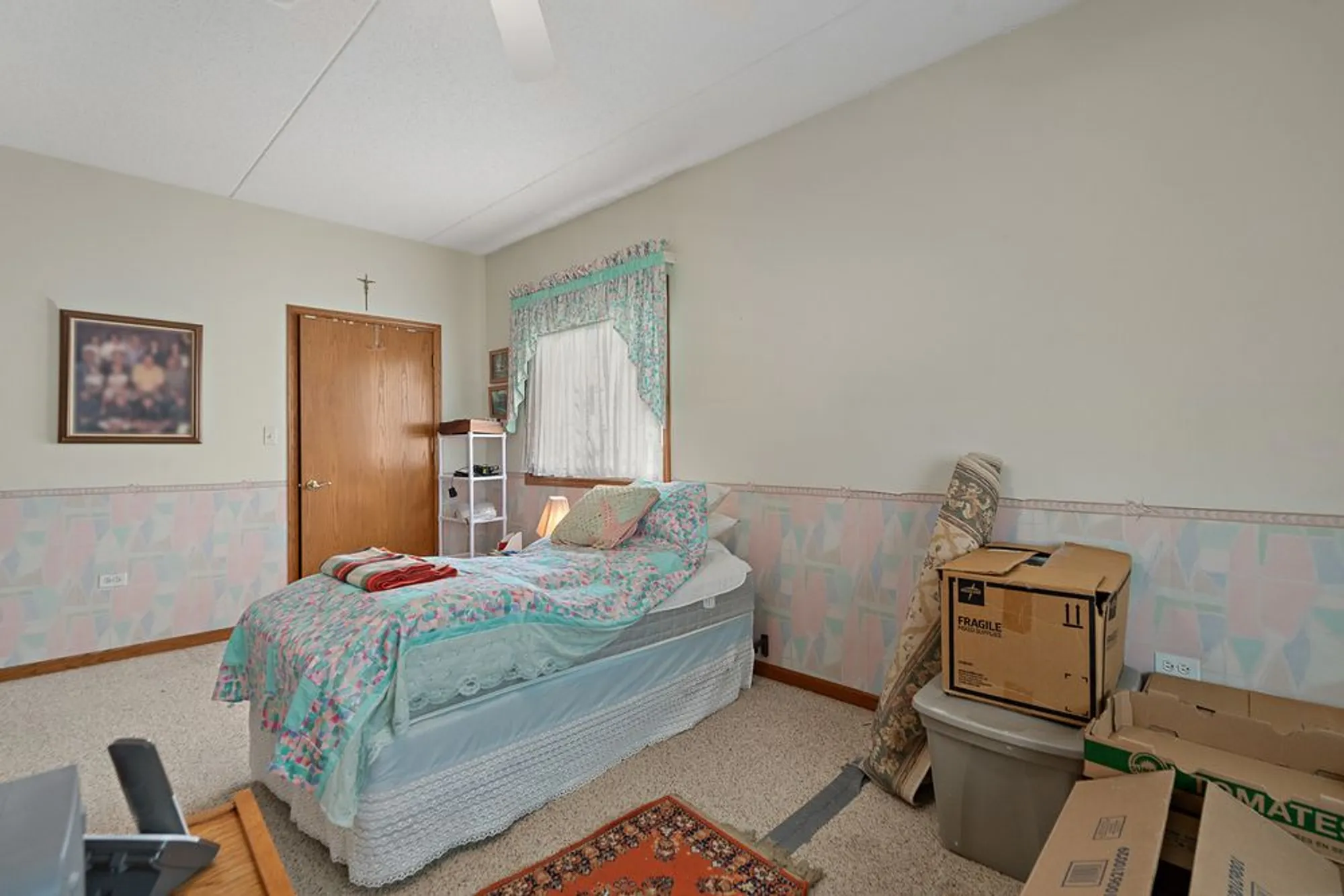 Property Slideshow image 13 of 33 | 18431 pine cone dr apt 1, Tinley Park, IL, 60477