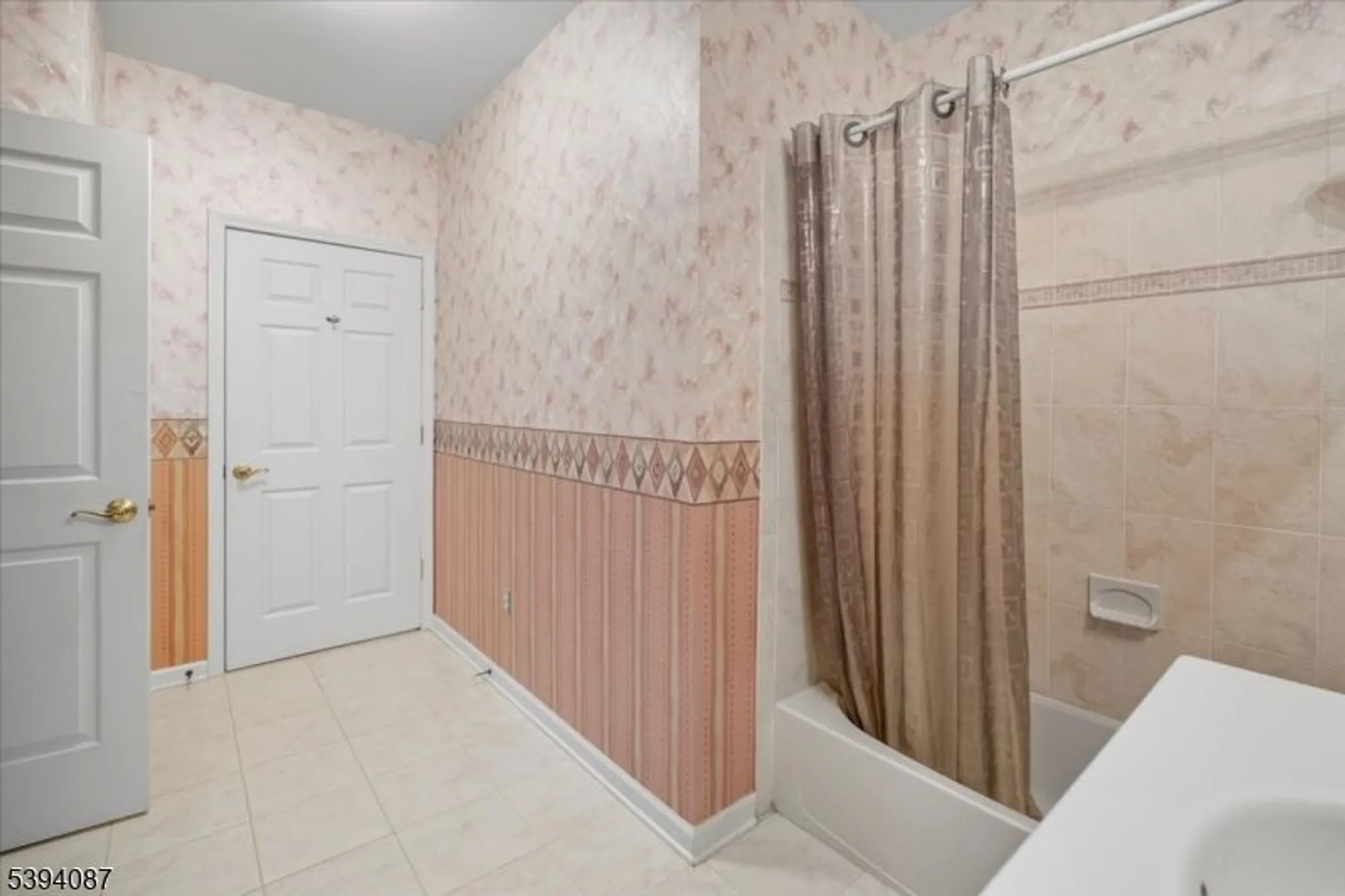 Property Slideshow image 30 of 43 | 89 ridgeview ln, Mount Arlington, NJ, 07856