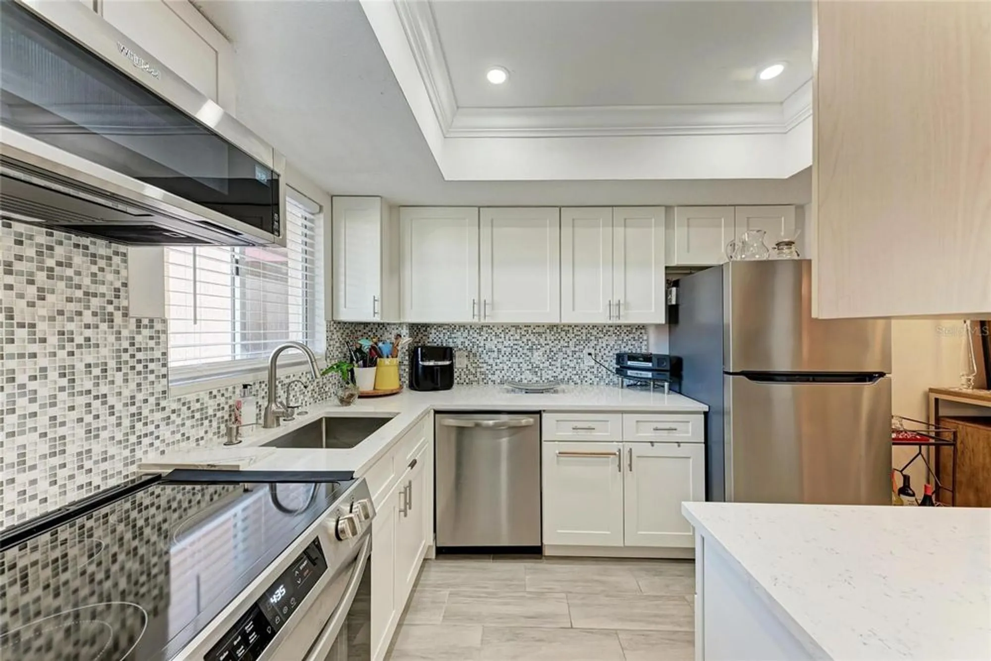 Property Slideshow image 9 of 41 | 4186 heron way # b-219, Bradenton, FL, 34205