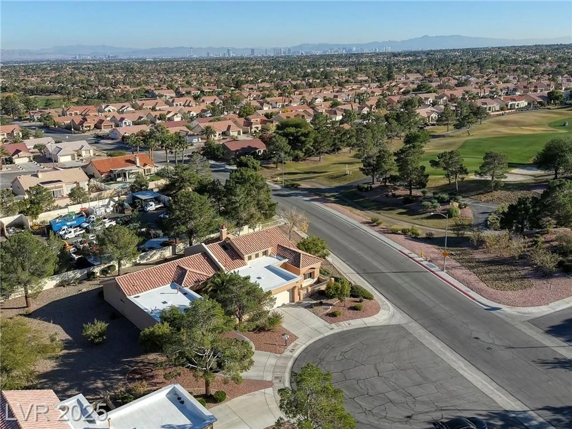 Property Slideshow image 39 of 46 | 9800 villa ridge dr, Las Vegas, NV, 89134