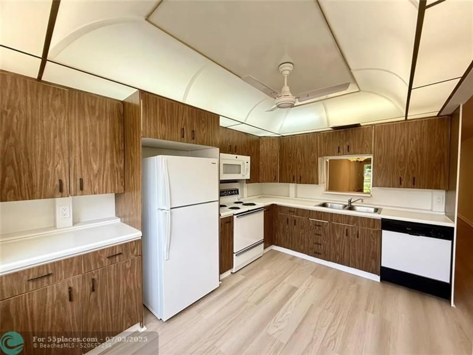 Property Slideshow image 5 of 44 | 2405 antigua cir a1, Coconut Creek, FL, 33066