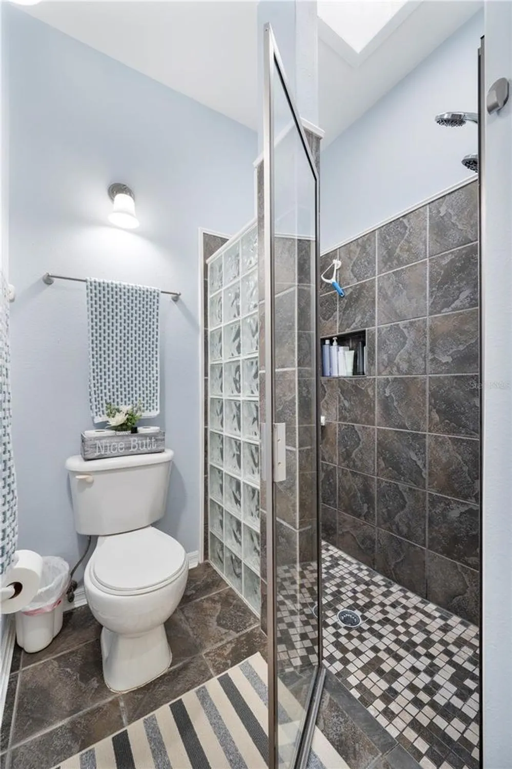 Property Slideshow image 26 of 41 | 4015 windchime ln, Lakeland, FL, 33811