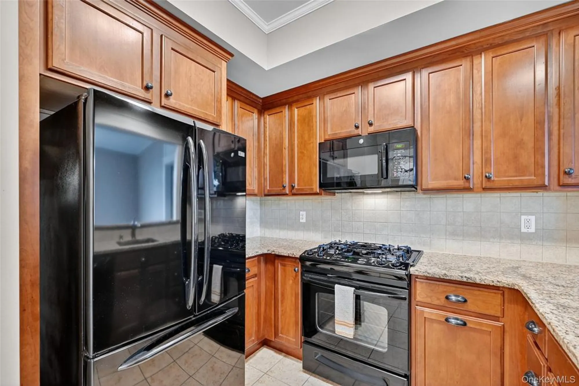 Property Slideshow image 7 of 31 | 15 cropsey st # 15-3a, Warwick, NY, 10990