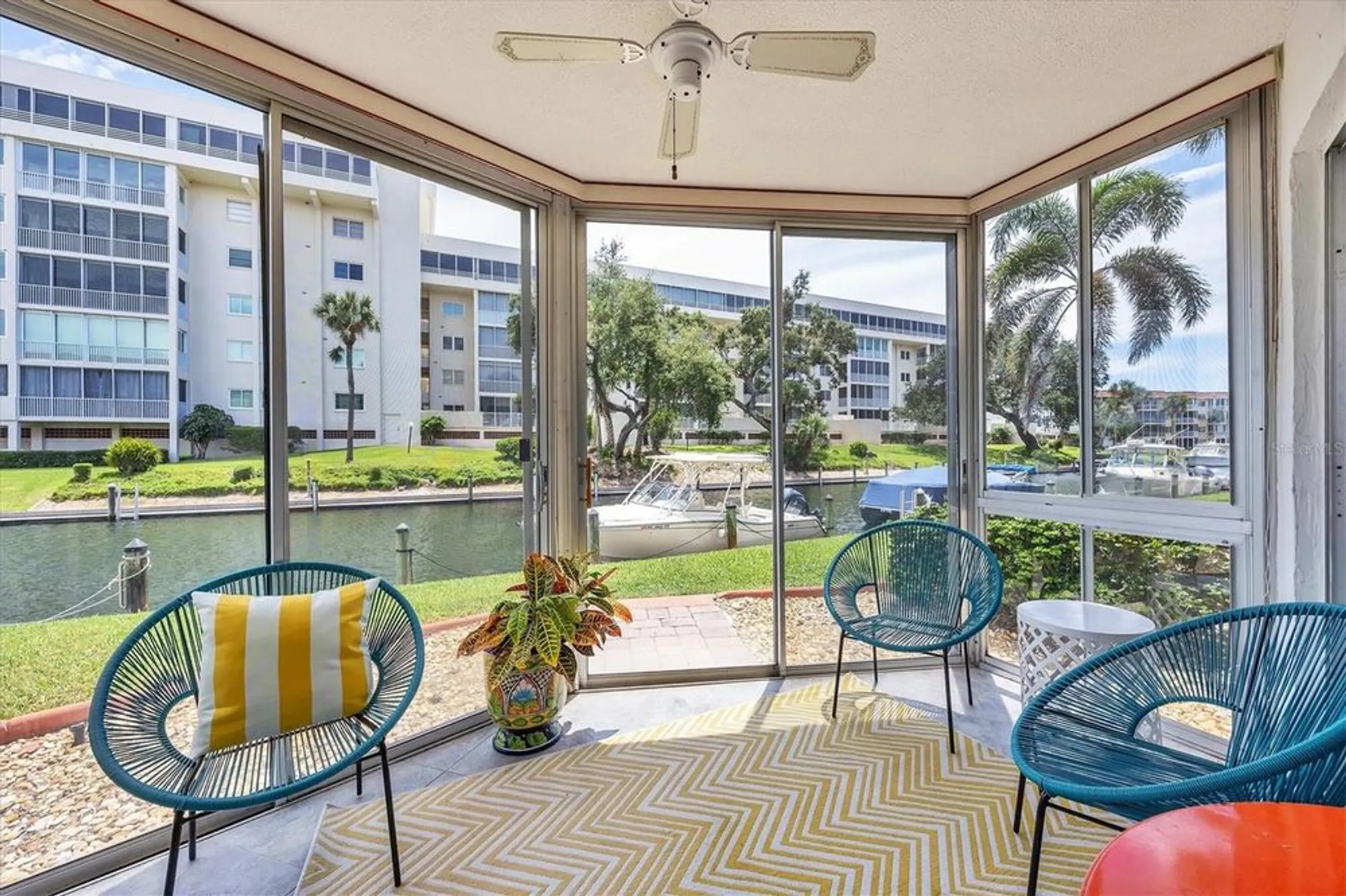 Property Slideshow image 29 of 55 | 1350 n portofino dr apt 107, Sarasota, FL, 34242