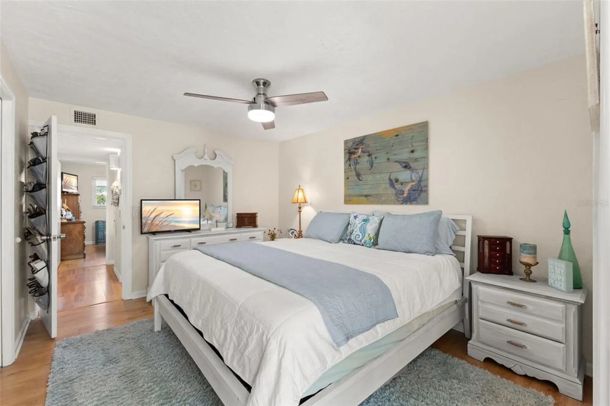 Property Slideshow image 19 of 35 | 2461 canadian way 27, Clearwater, FL, 33763