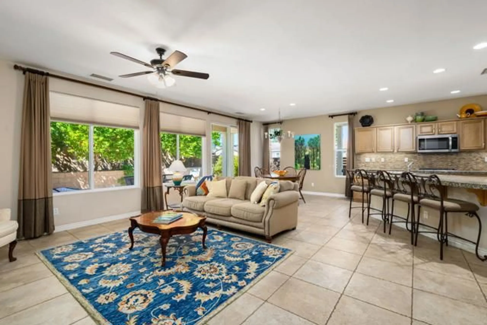 Property Slideshow image 9 of 48 | 60119 honeysuckle st, La Quinta, CA, 92253