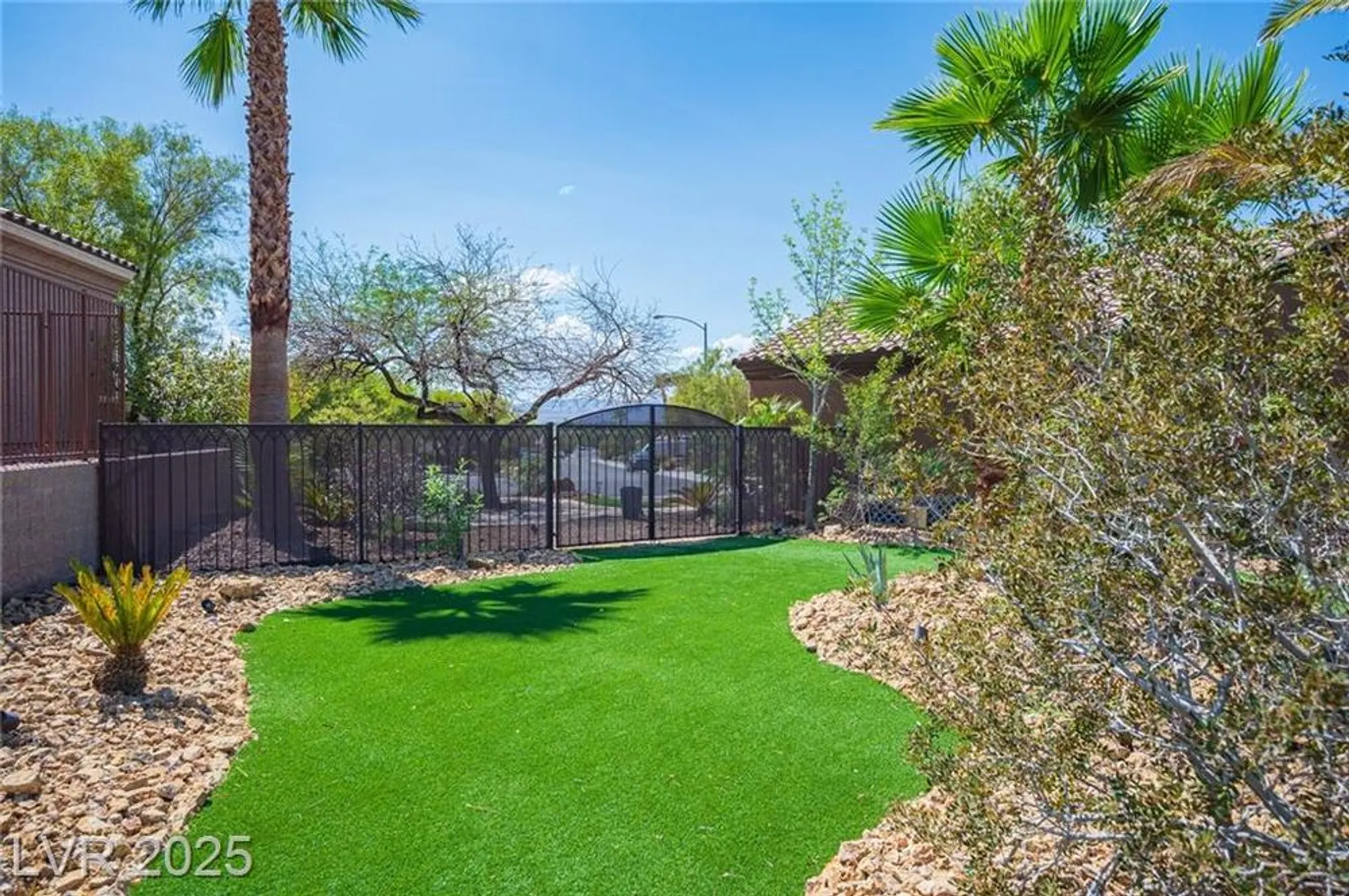 Property Slideshow image 14 of 63 | 3000 monroe park rd, Henderson, NV, 89052