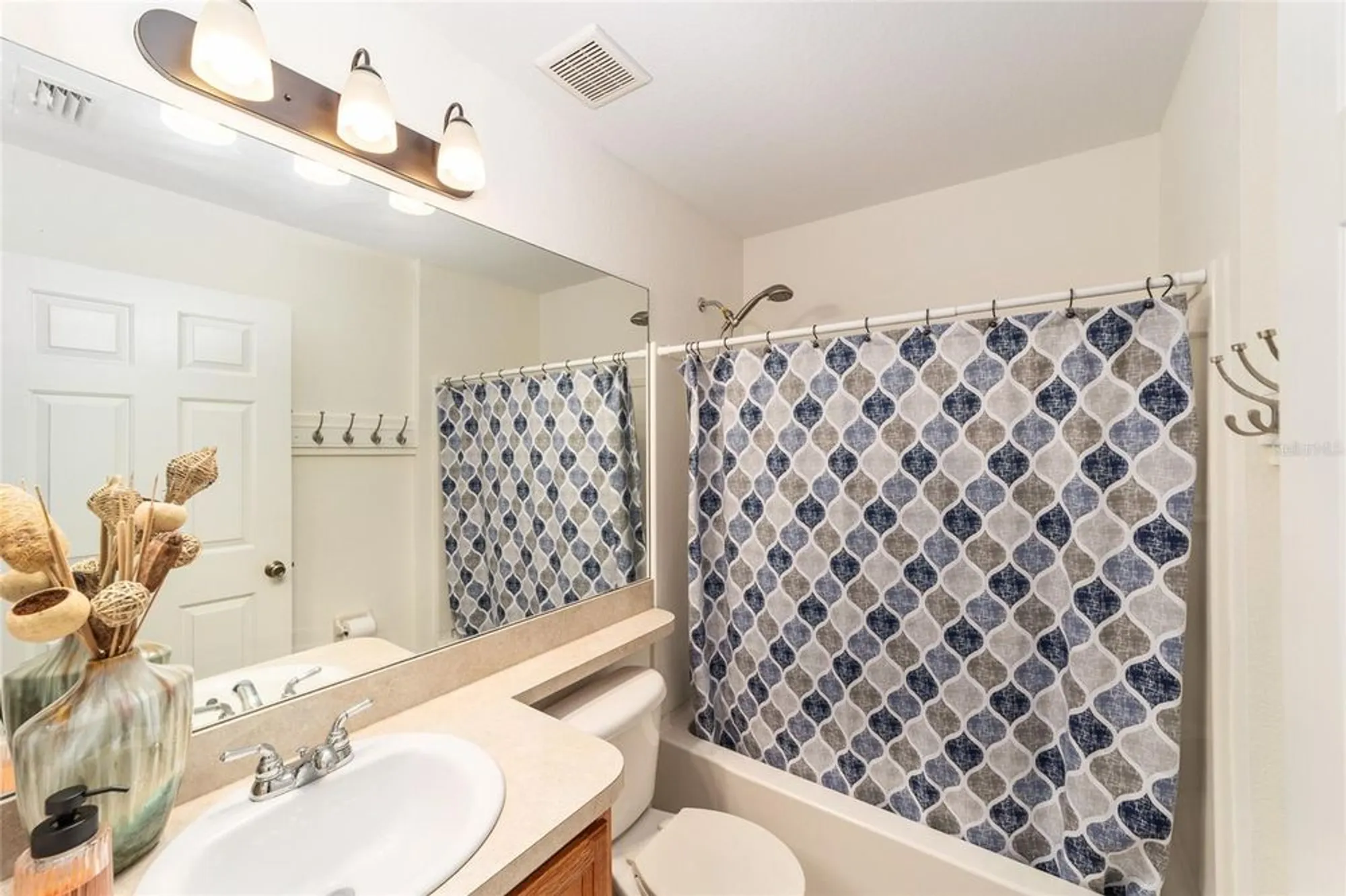 Property Slideshow image 25 of 44 | 5162 ne 122nd blvd, Oxford, FL, 34484