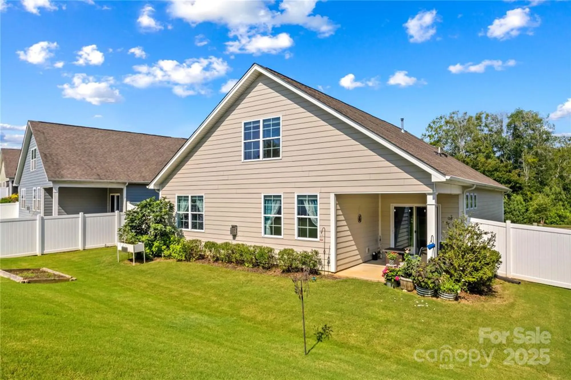 Property Slideshow image 35 of 45 | 3835 norman view dr, Sherrills Ford, NC, 28673