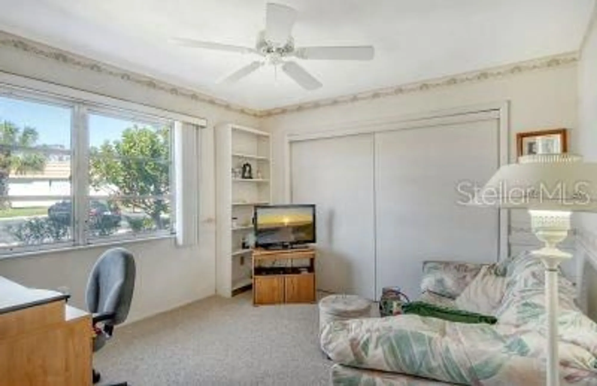 Property Slideshow image 25 of 35 | 2020 riverbluff pkwy # v329, Sarasota, FL, 34231