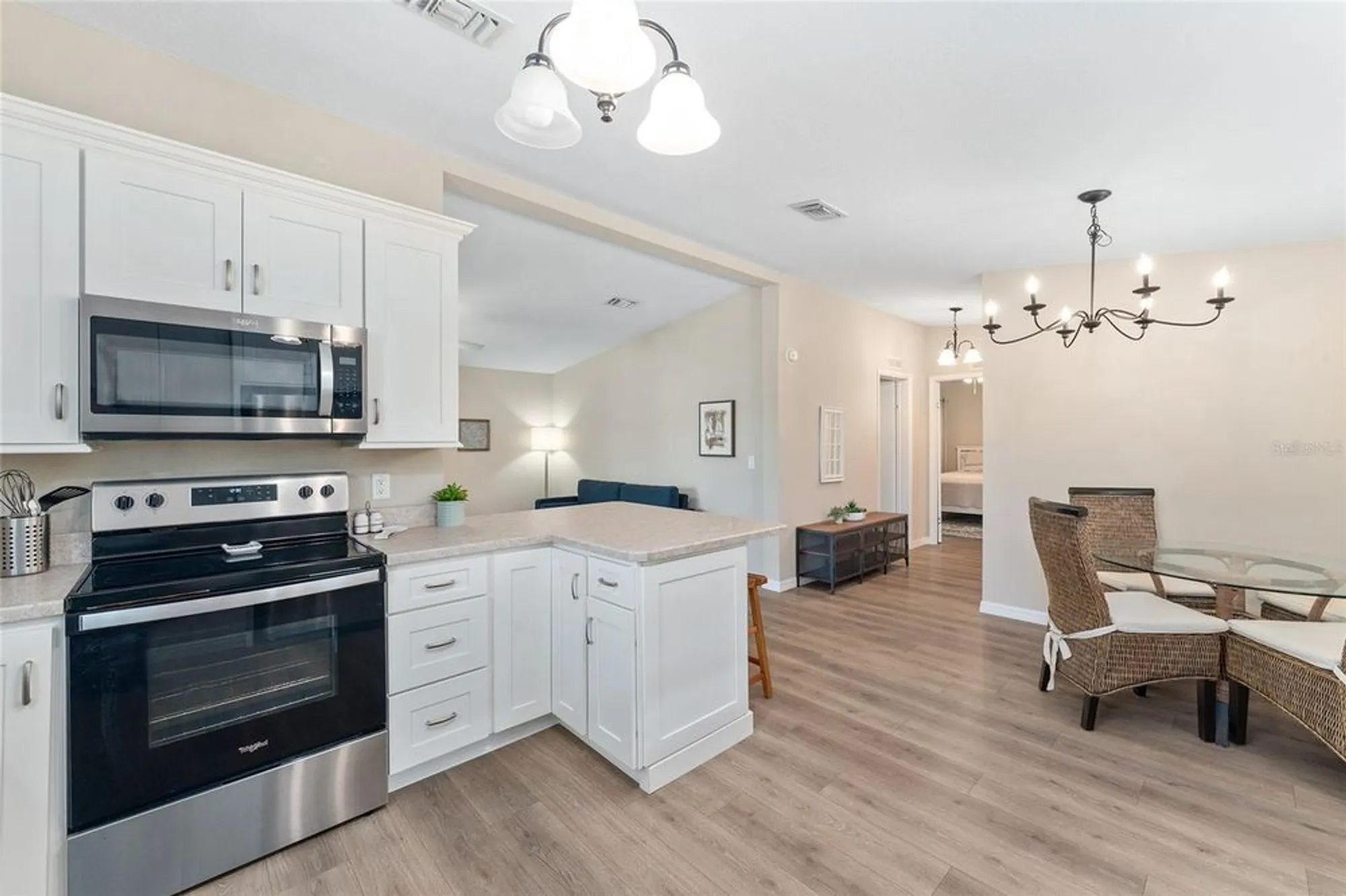 Property Slideshow image 18 of 67 | 1607 doral cir, Lady Lake, FL, 32159