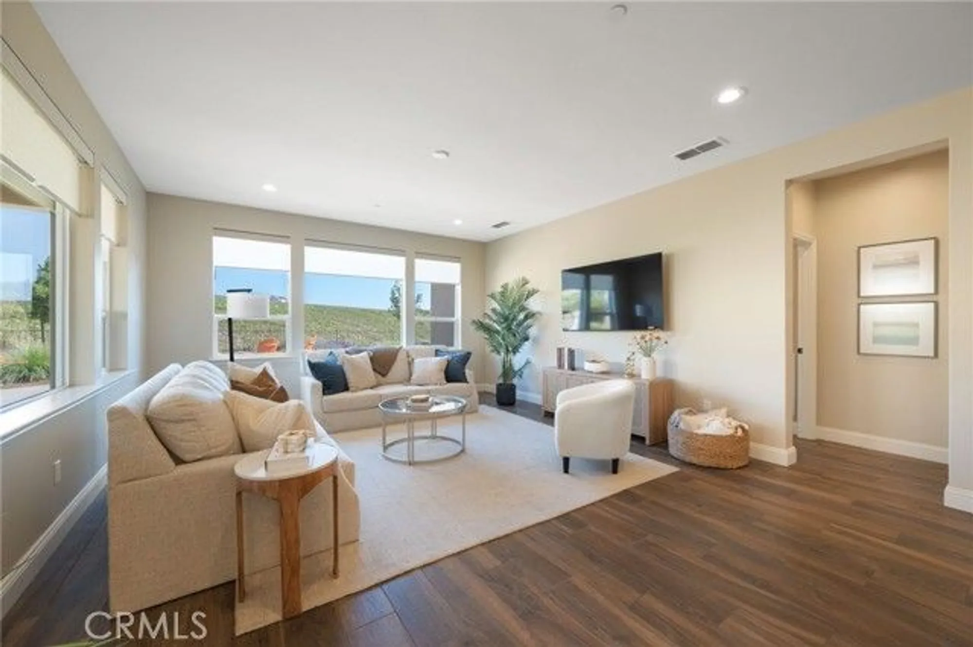 Property Slideshow image 8 of 71 | 867 trail view pl, Nipomo, CA, 93444