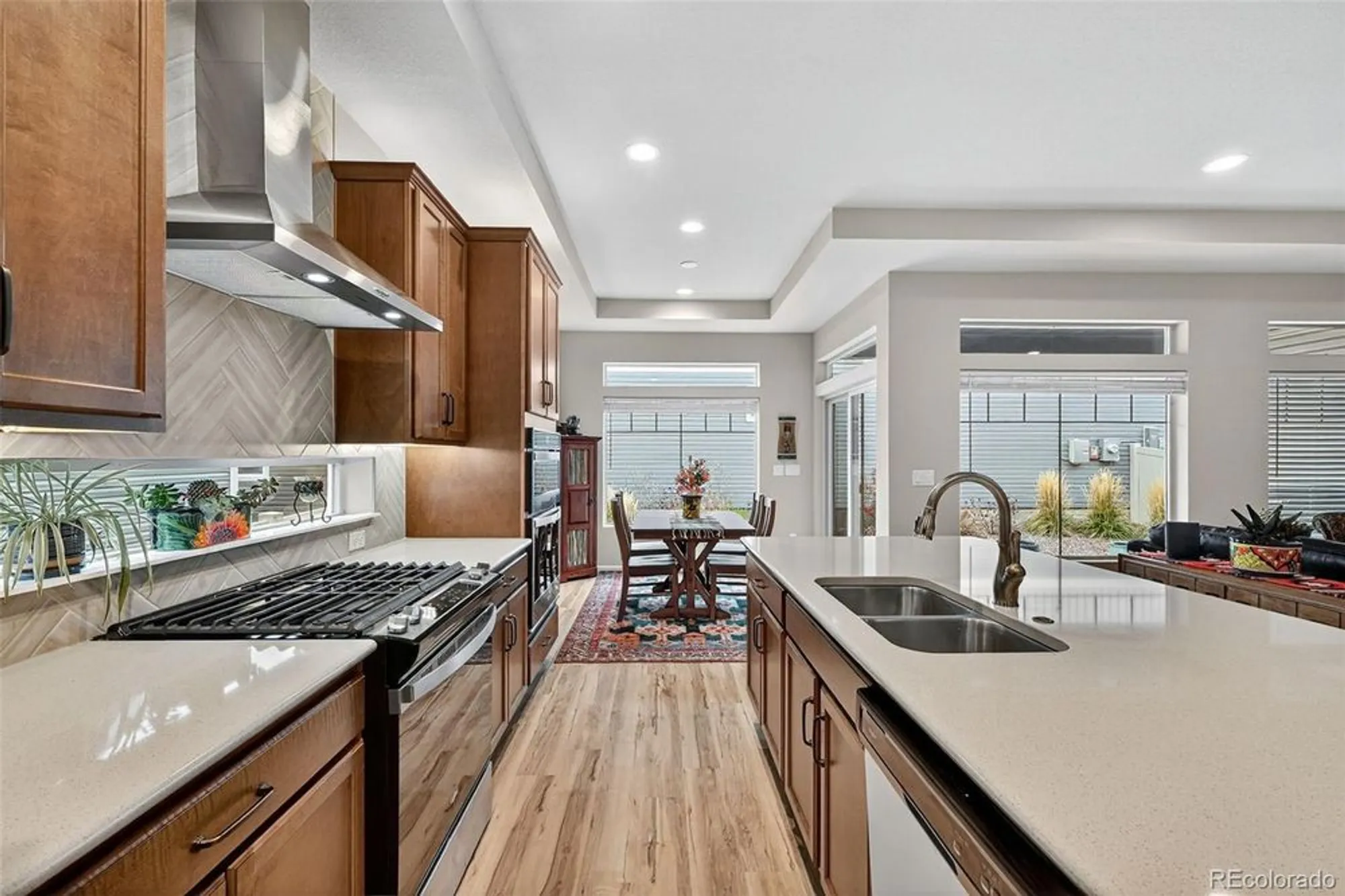 Property Slideshow image 8 of 49 | 5968 haster grv, Colorado Springs, CO, 80927