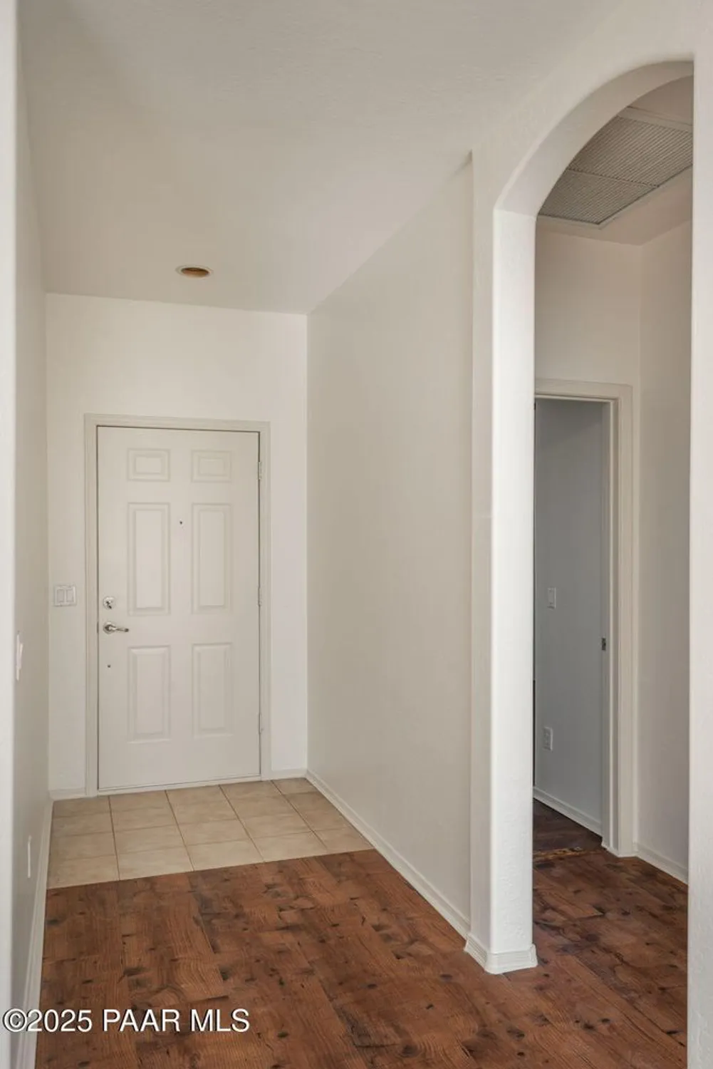 Property Slideshow image 8 of 36 | 7677 e shimmer ln, Prescott Valley, AZ, 86315