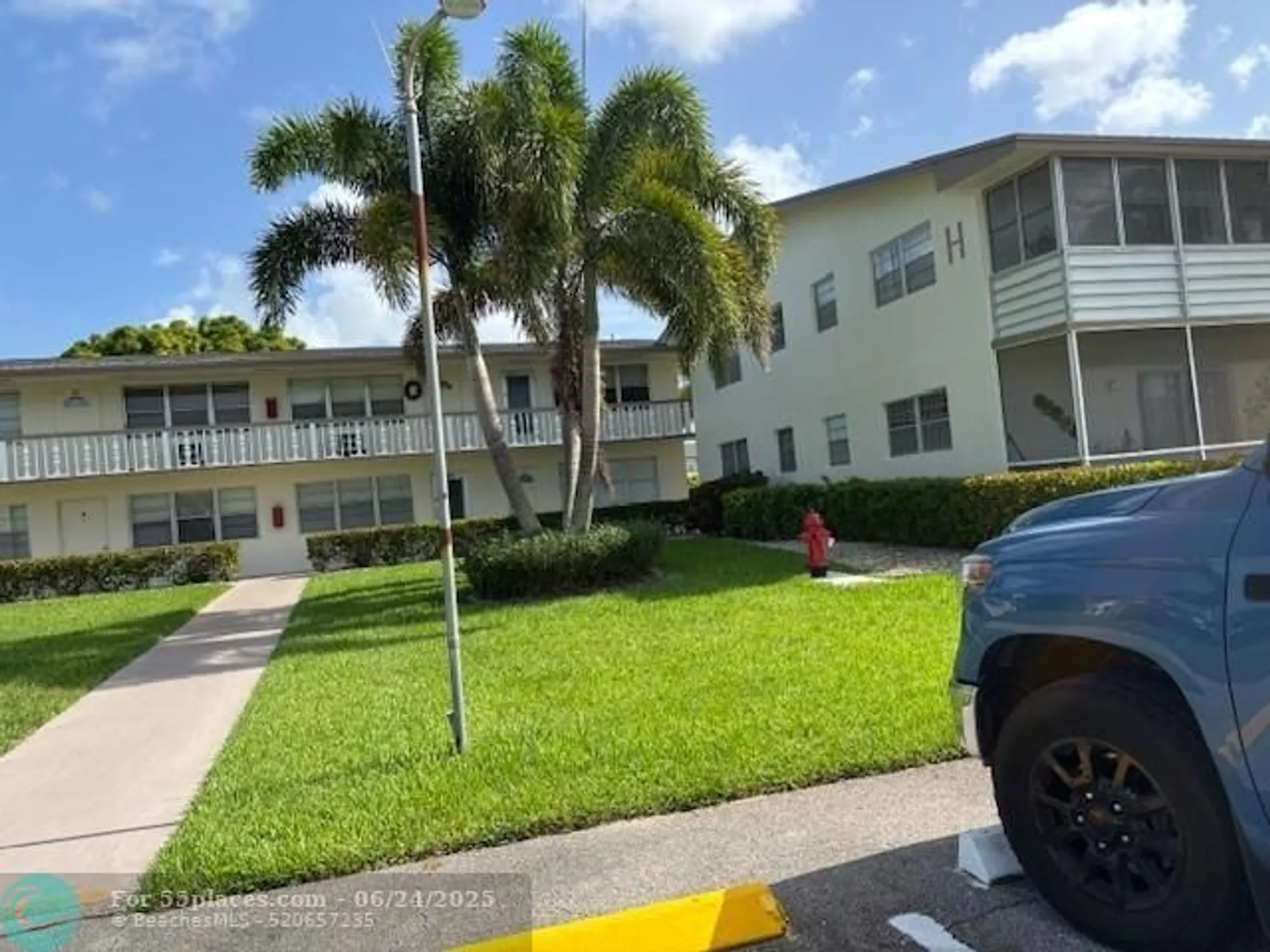 Property Slideshow image 1 of 9 | 183 camden h # 183, West Palm Beach, FL, 33417