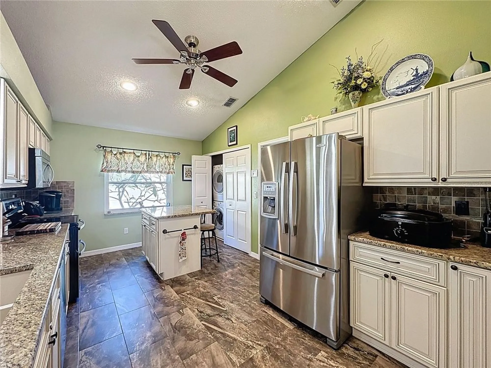 Property Slideshow image 24 of 78 | 3906 doune way, Clermont, FL, 34711