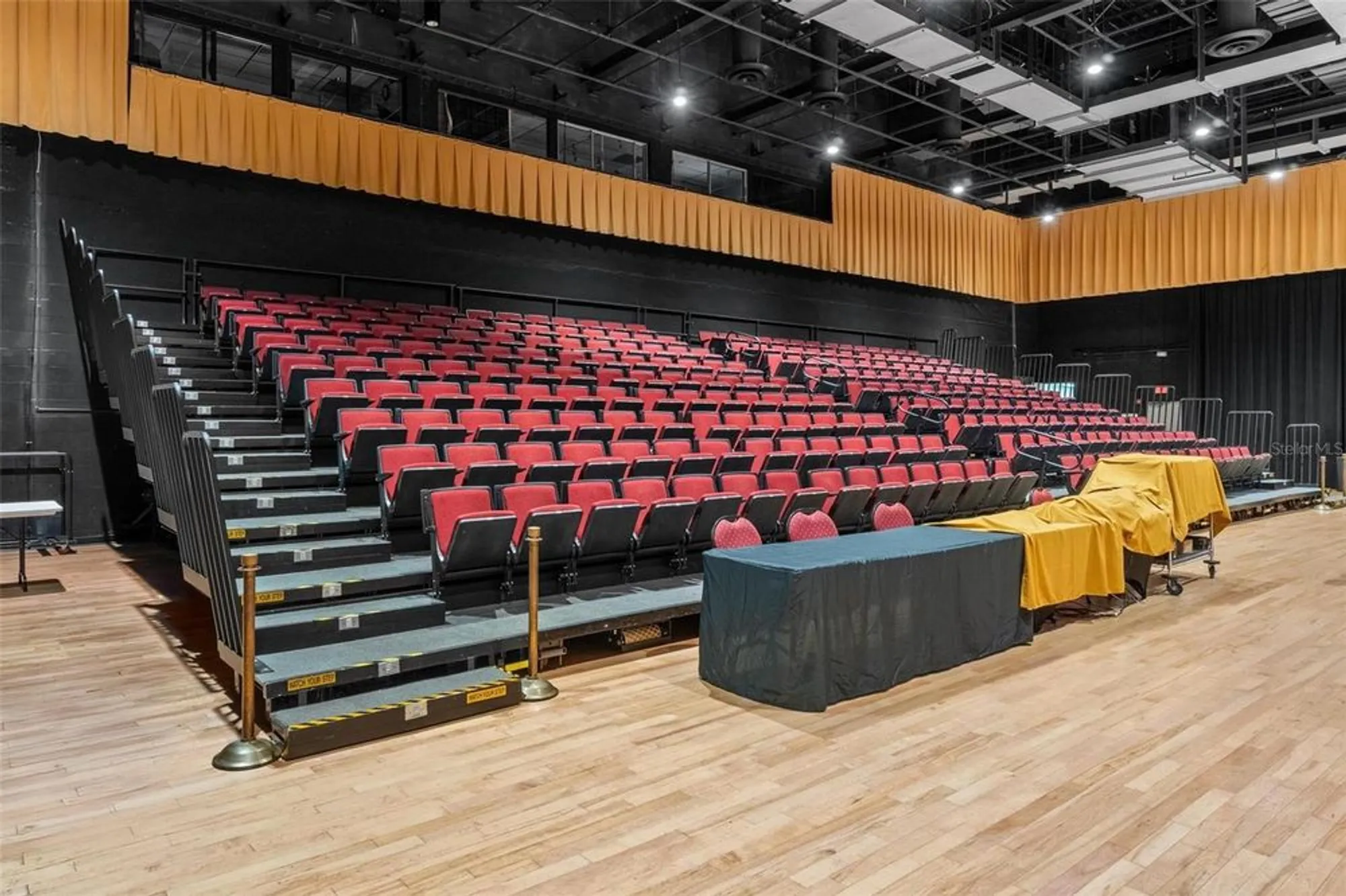 Property Slideshow image 26 of 33 | 201 bedford trl apt 123, Sun City Center, FL, 33573