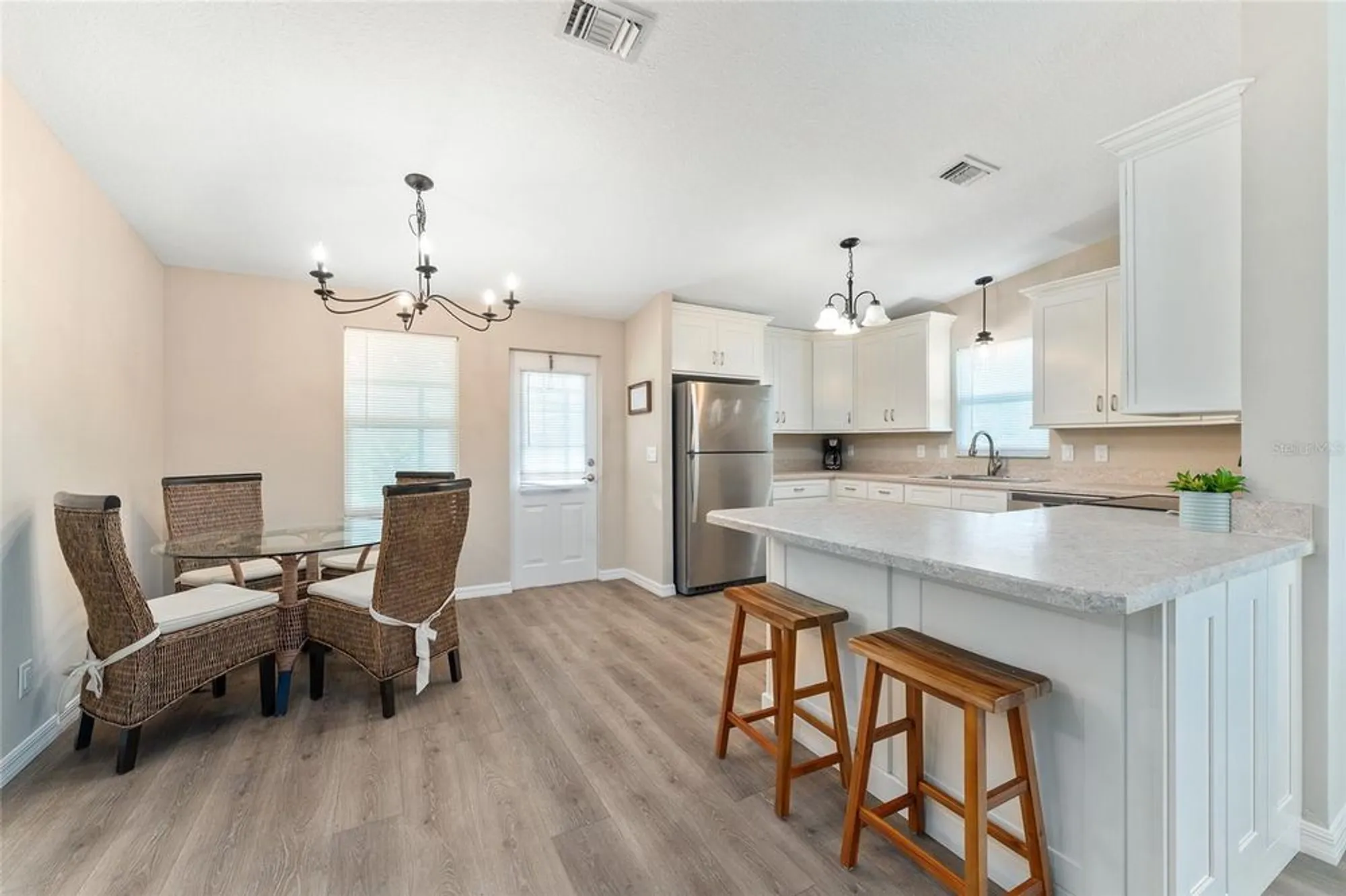 Property Slideshow image 23 of 67 | 1607 doral cir, Lady Lake, FL, 32159