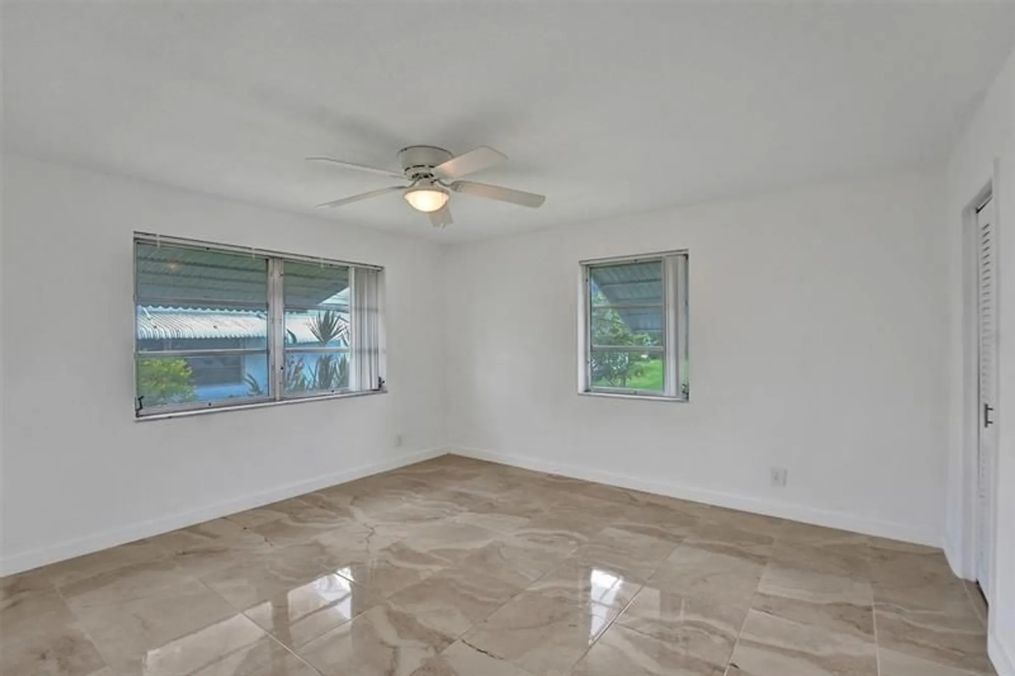 Property Slideshow image 11 of 17 | 340 nw 25th ct, Pompano Beach, FL, 33064
