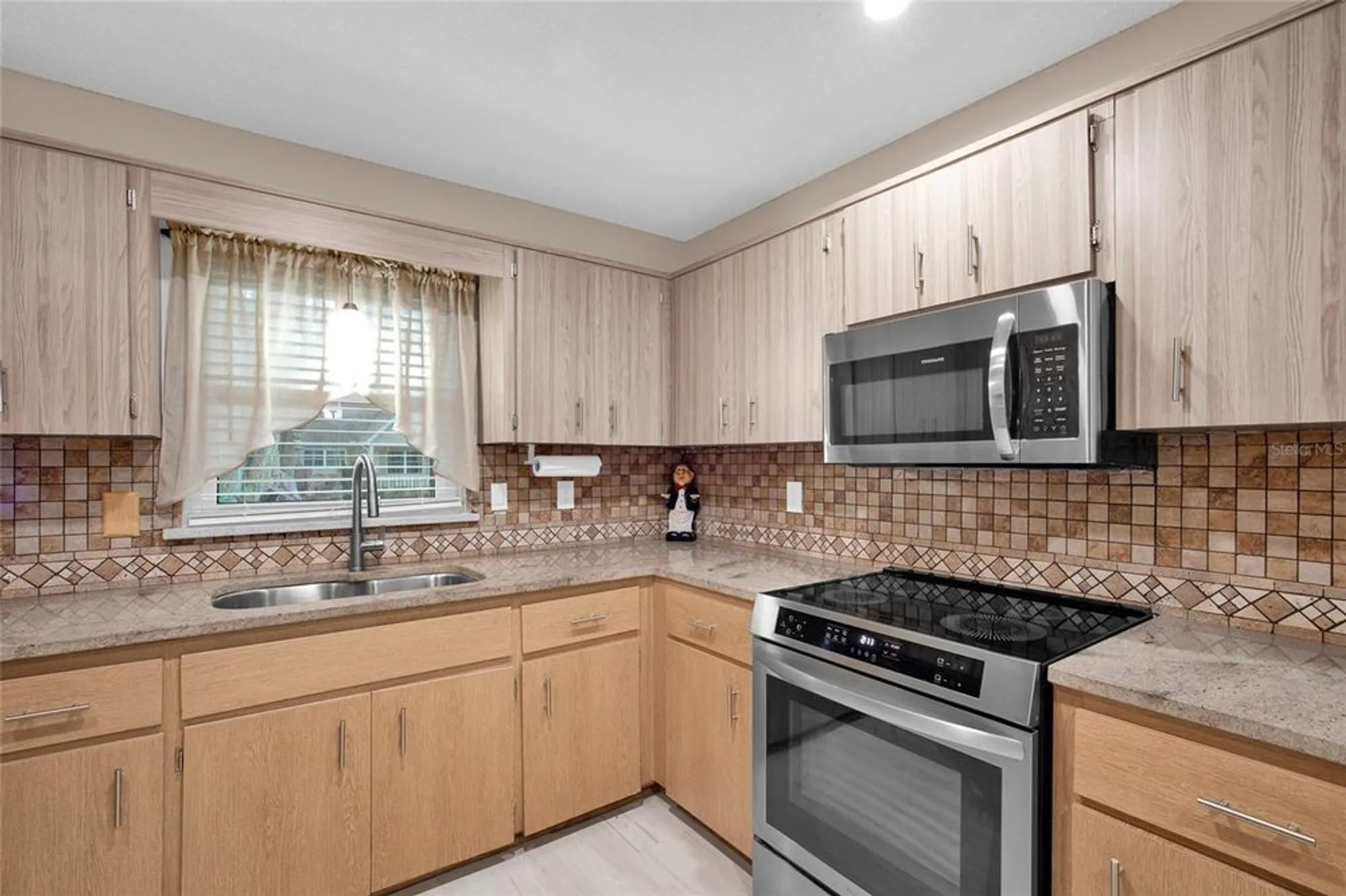 Property Slideshow image 10 of 17 | 8883 sw 93rd ln f, Ocala, FL, 34481