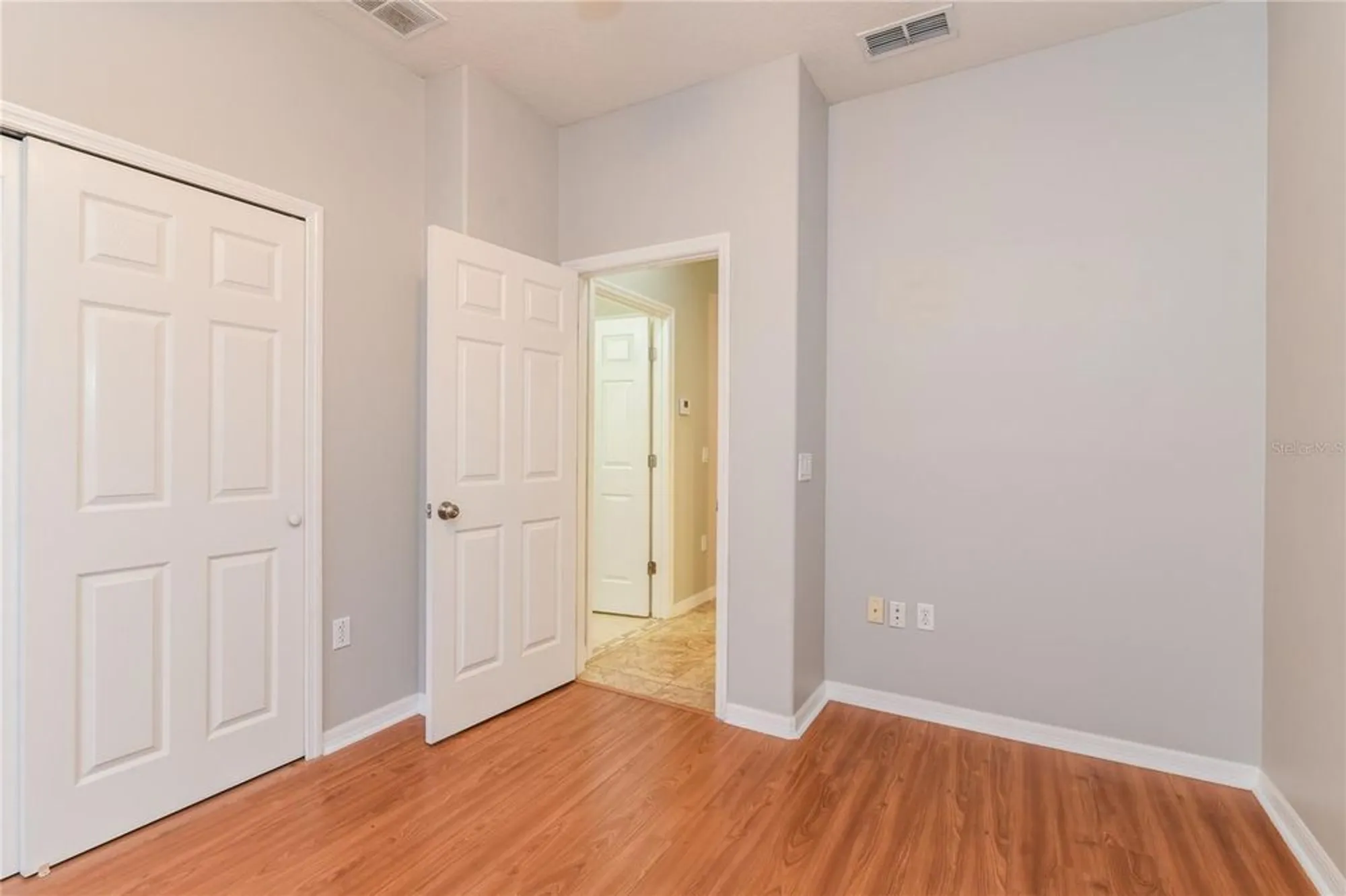 Property Slideshow image 11 of 16 | 505 millifiora ln, Kissimmee, FL, 34759