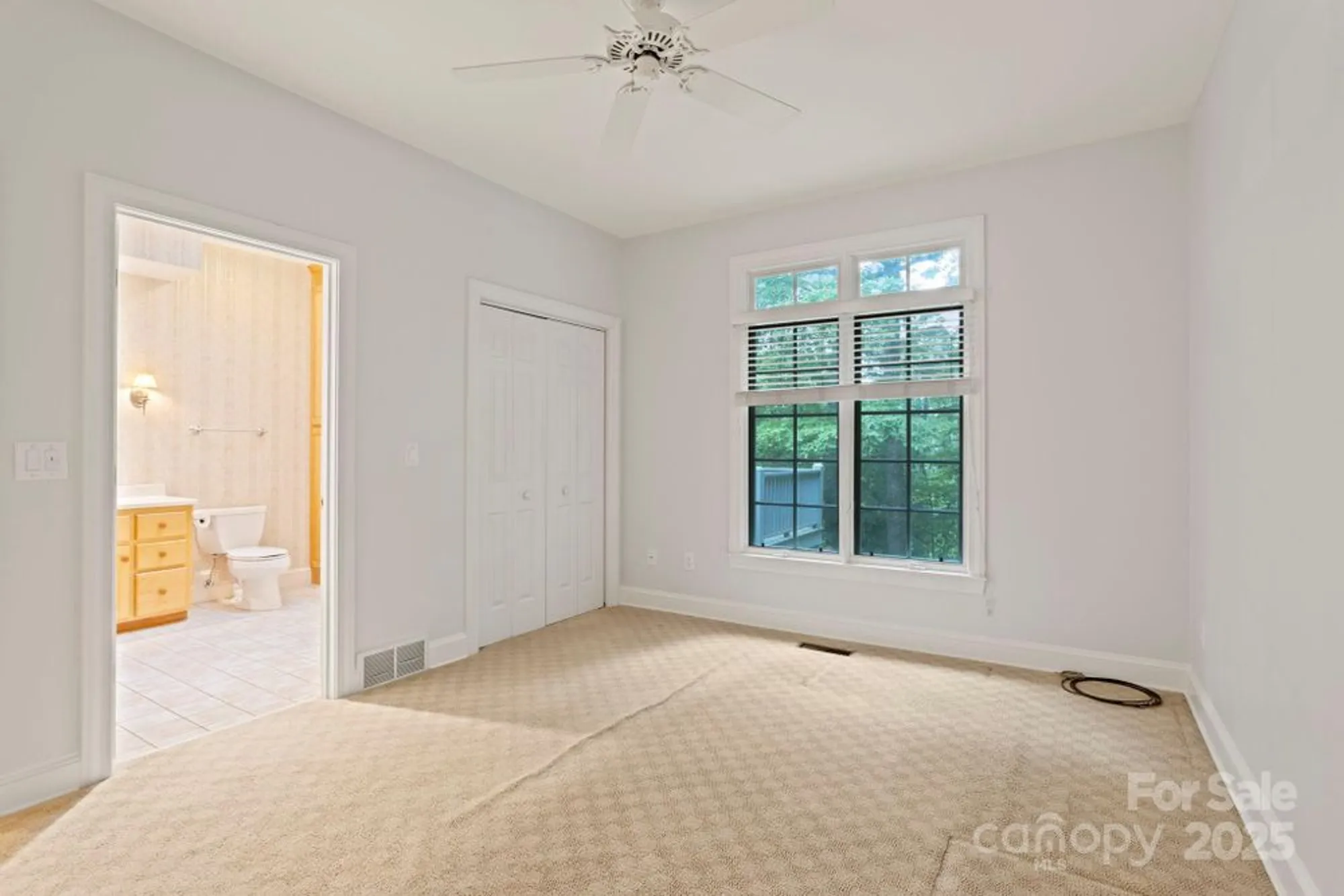 Property Slideshow image 19 of 48 | 132 berry creek dr, Flat Rock, NC, 28731