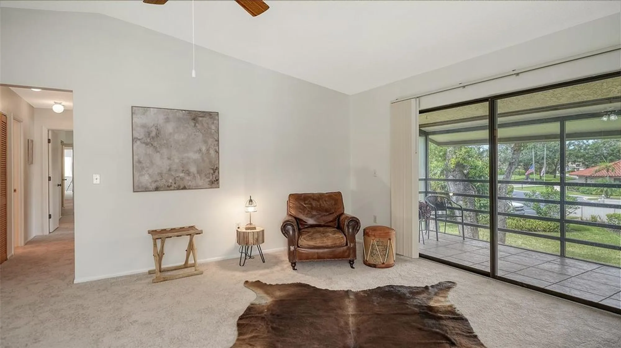 Property Slideshow image 10 of 36 | 5785 gardens dr # 5785, Sarasota, FL, 34243