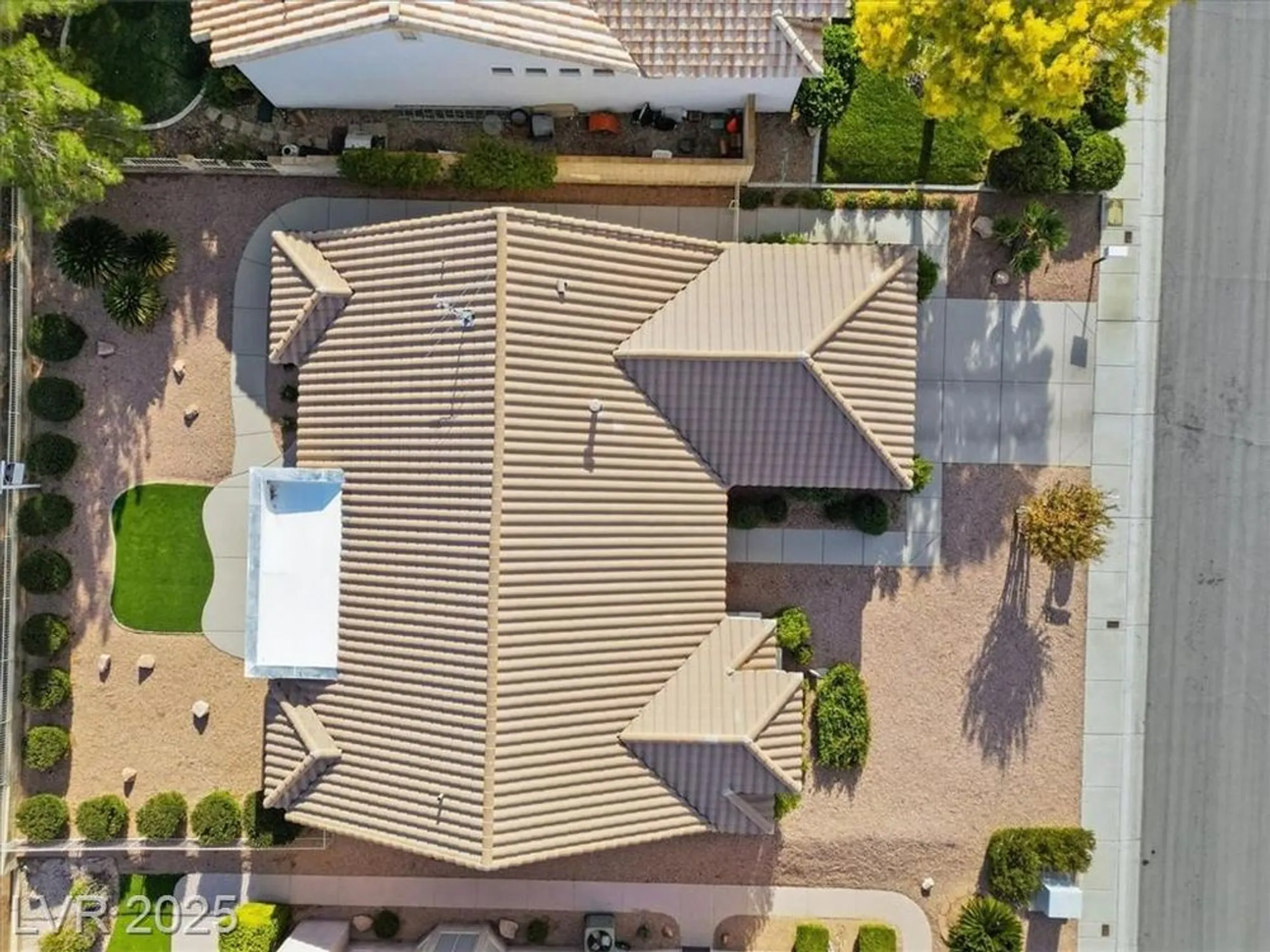 Property Slideshow image 45 of 52 | 2904 castle bar dr, Las Vegas, NV, 89134