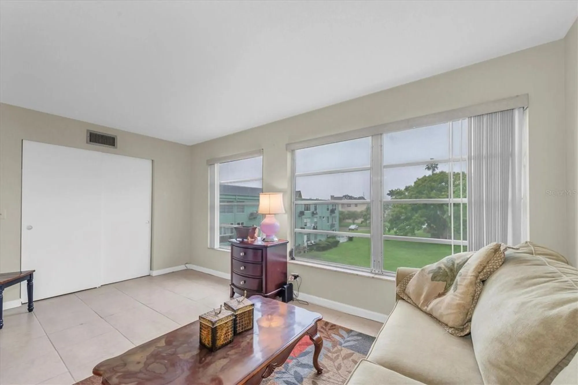 Property Slideshow image 6 of 26 | 2042 australia way 78, Clearwater, FL, 33763