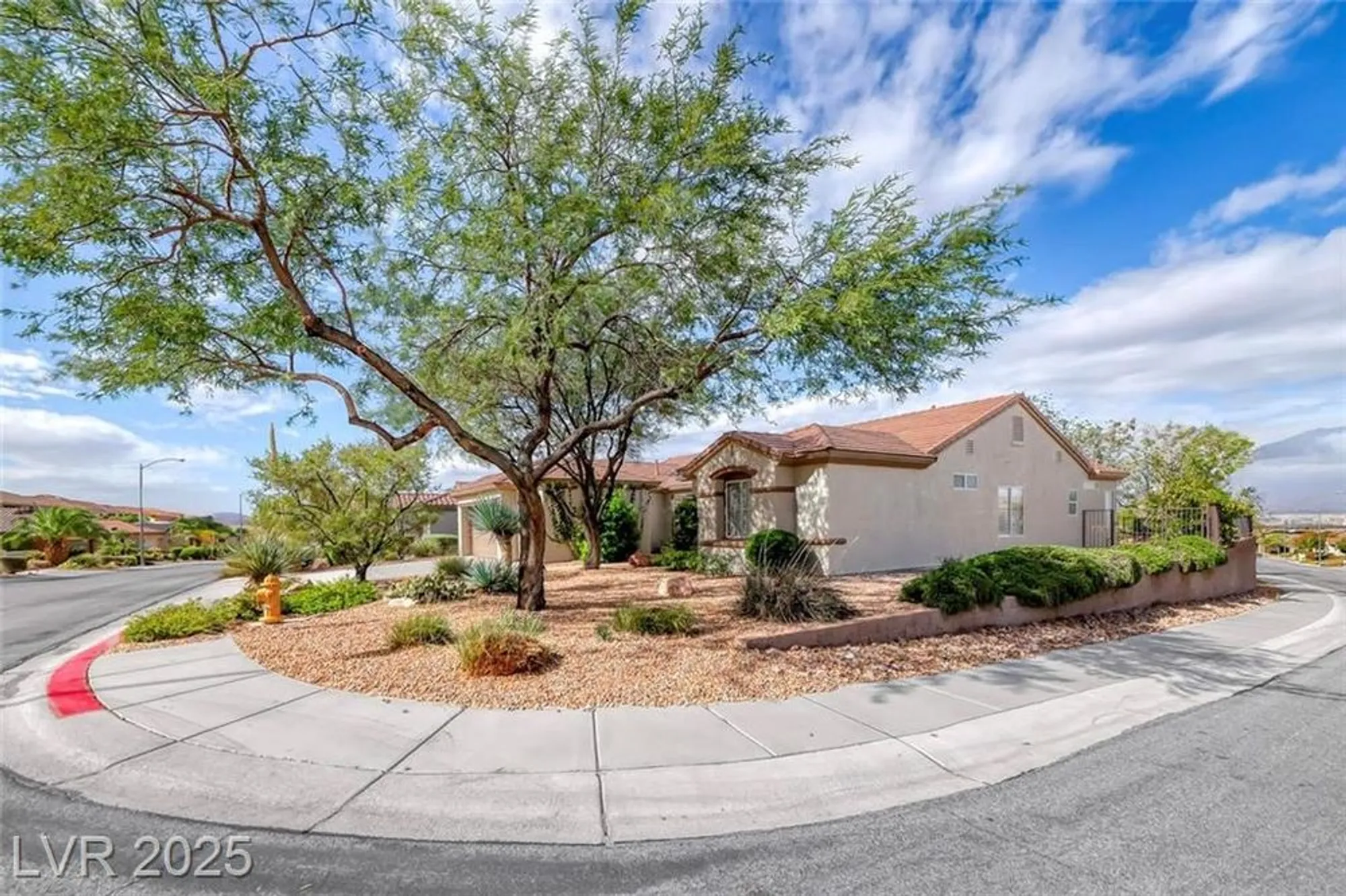 Property Slideshow image 1 of 56 | 1601 wellington springs ave, Henderson, NV, 89052