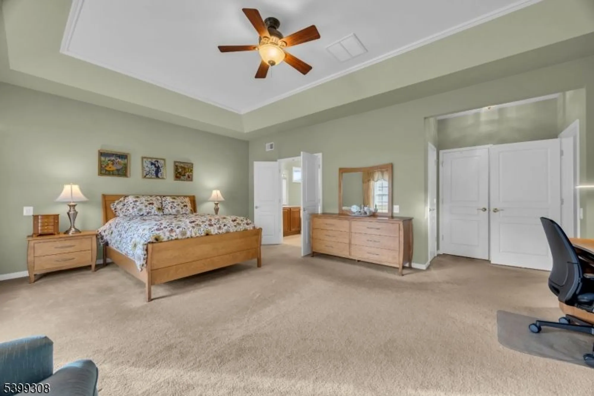 Property Slideshow image 28 of 44 | 324 biltmore ln, Somerset, NJ, 08873