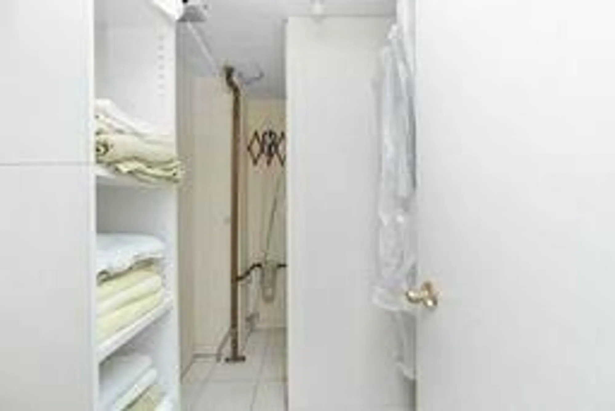 Property Slideshow image 4 of 43 | 2731 ne 14th street cswy 710, Pompano Beach, FL, 33062