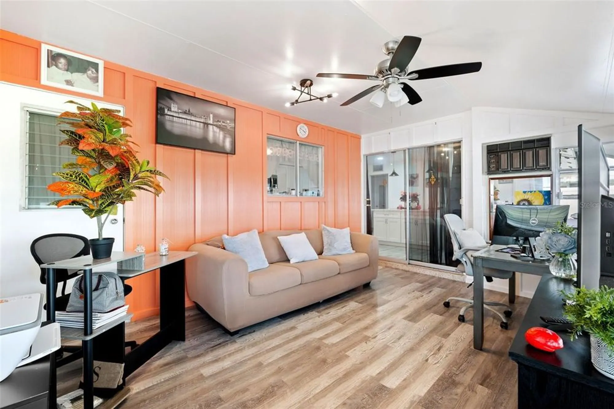 Property Slideshow image 7 of 19 | 1205 hacienda dr, Sun City Center, FL, 33573