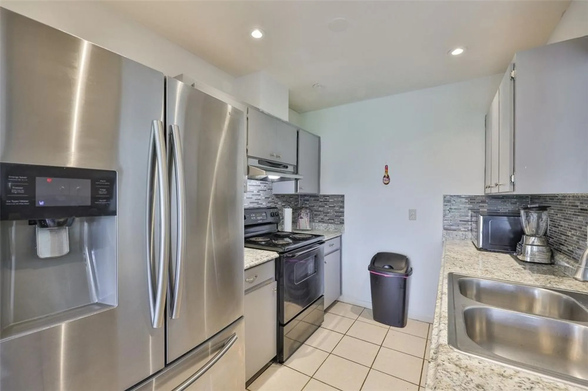 Property Slideshow image 27 of 64 | 2347 gainesborough loop # 2347, Sun City Center, FL, 33573